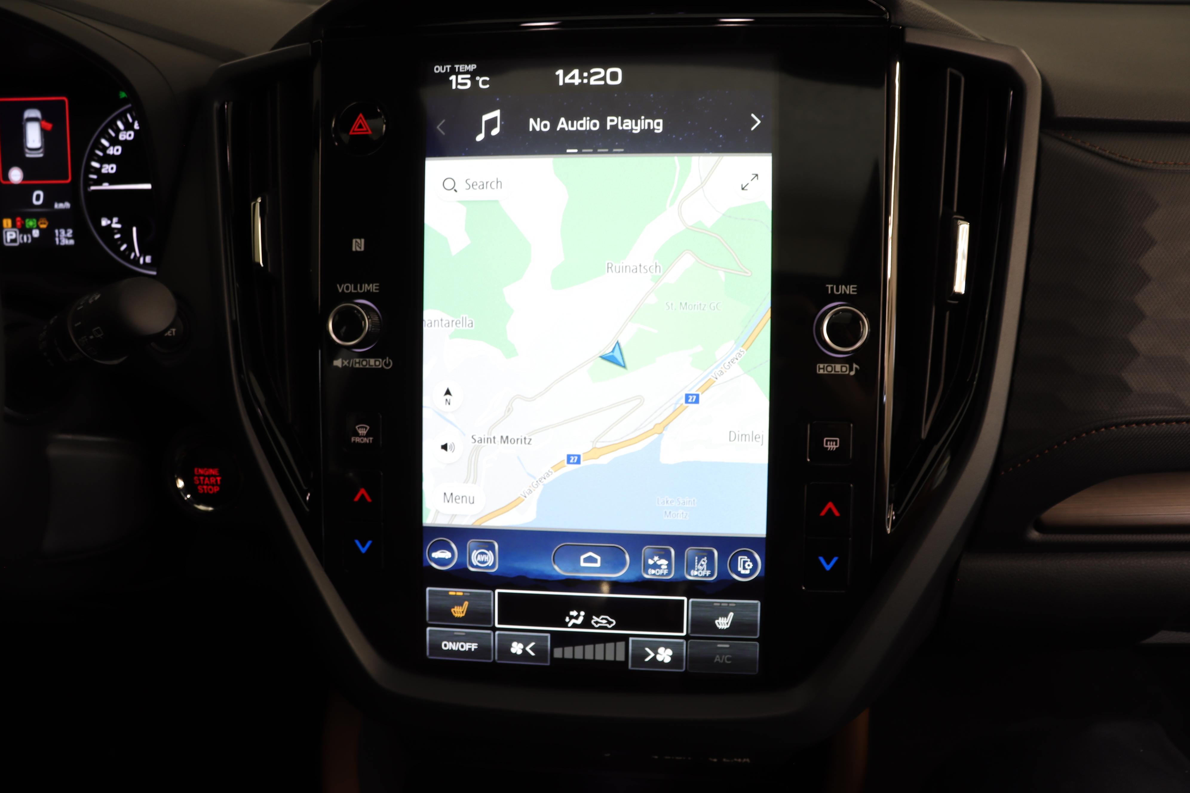 Subaru Forester Station 2.0i e-Boxer Luxury_9