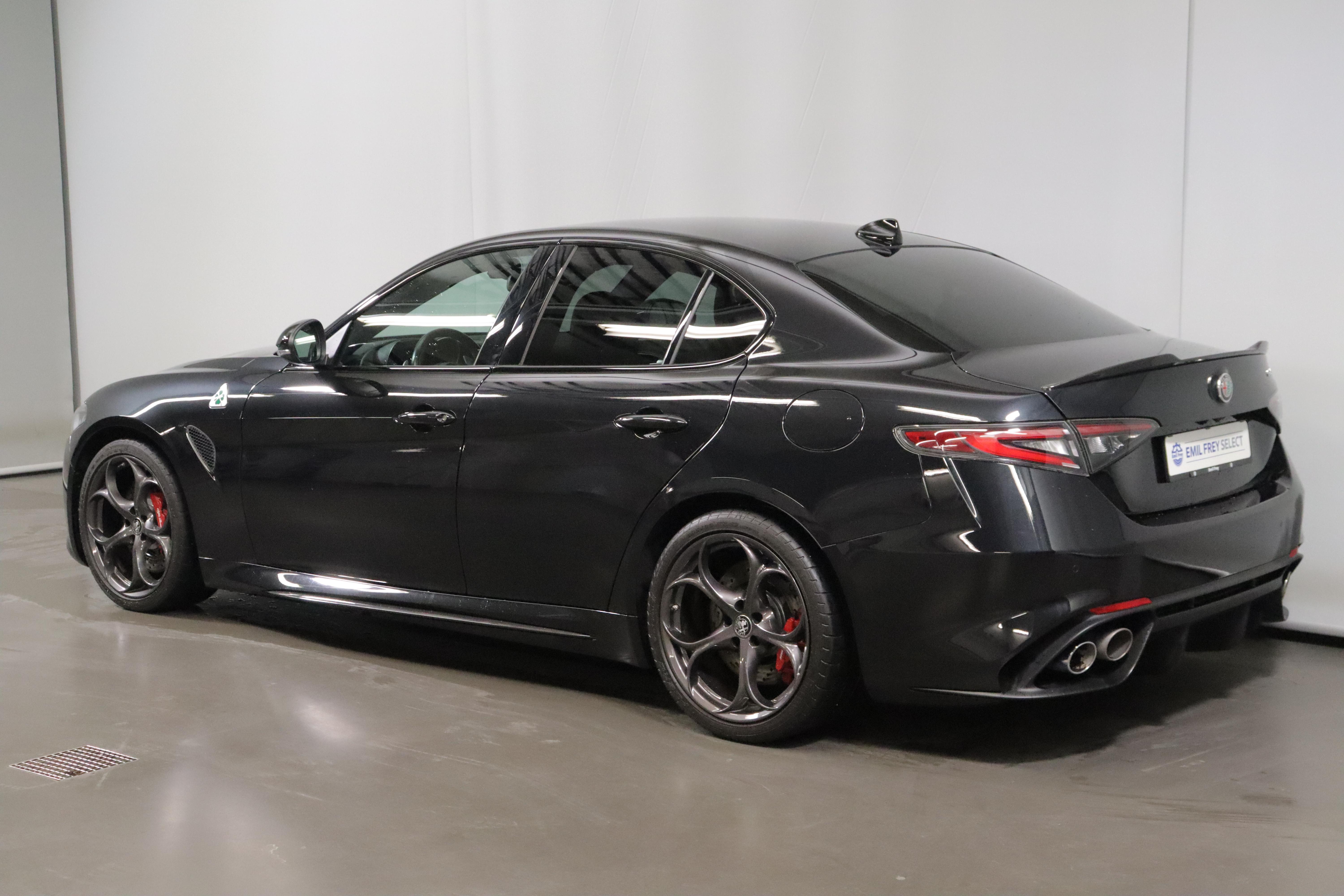 Alfa Romeo Giulia 2.9 V6 Biturbo Quadrifoglio_10