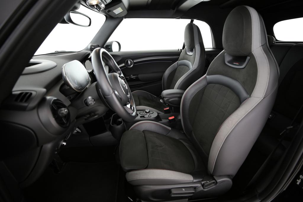 MINI Cabrio F57 2.0i John Cooper Works SAG_4