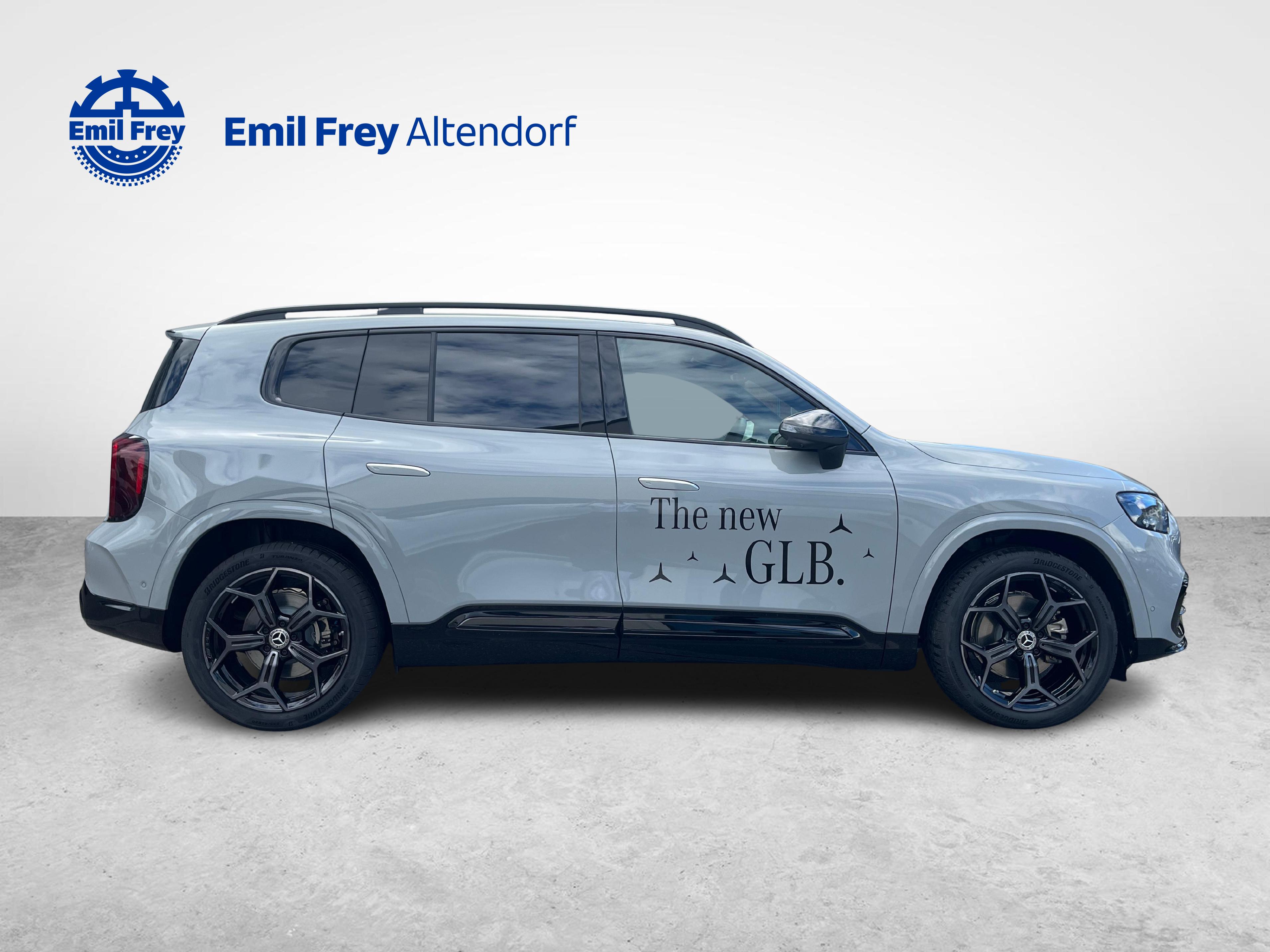 MERCEDES-BENZ GLB 220 4MATIC AMG Line_6