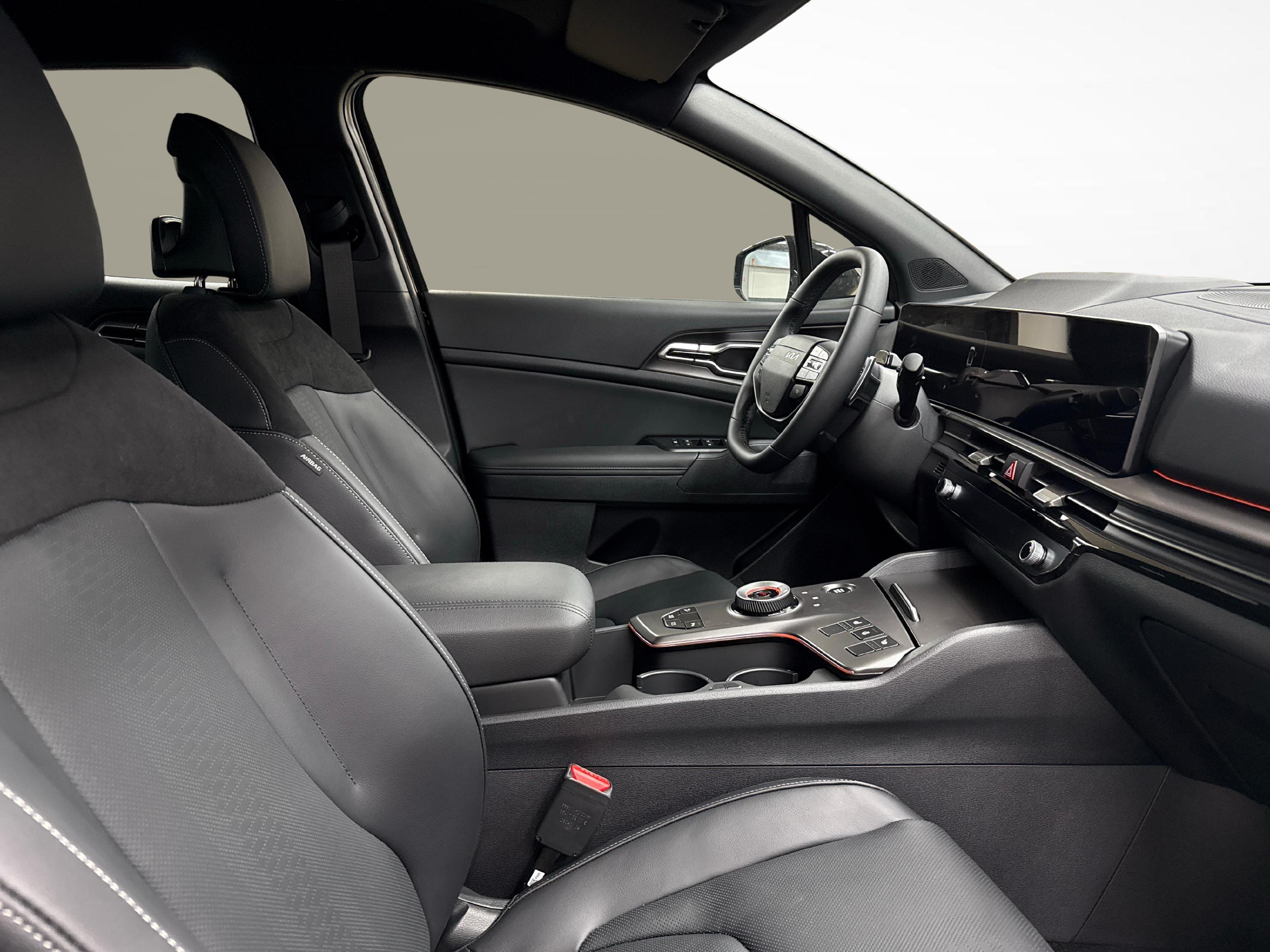 KIA Sportage 1.6 T-GDi Hybrid Black Edition_10