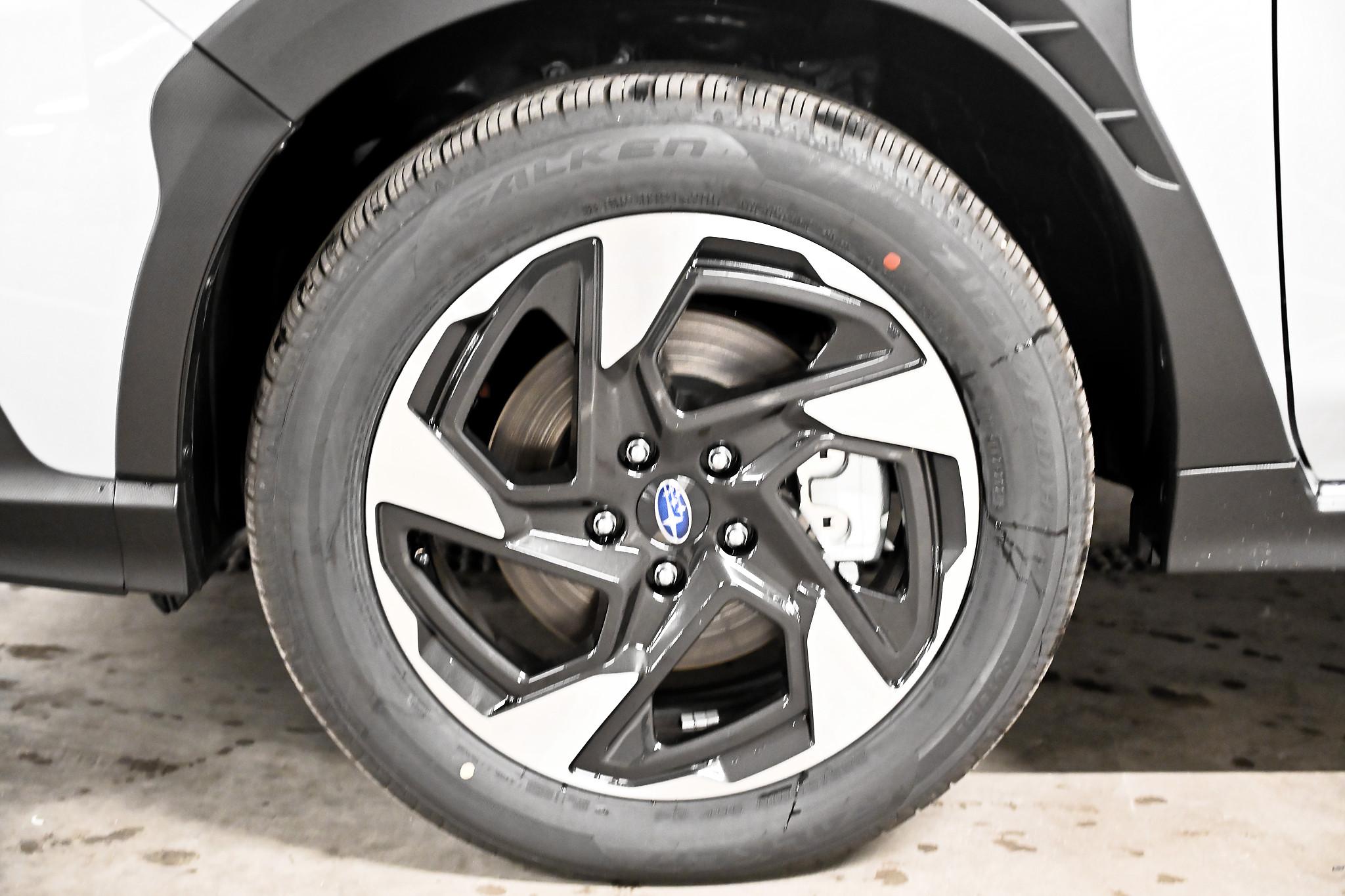 Subaru Crosstrek 2.0i e-Boxer Luxury_15