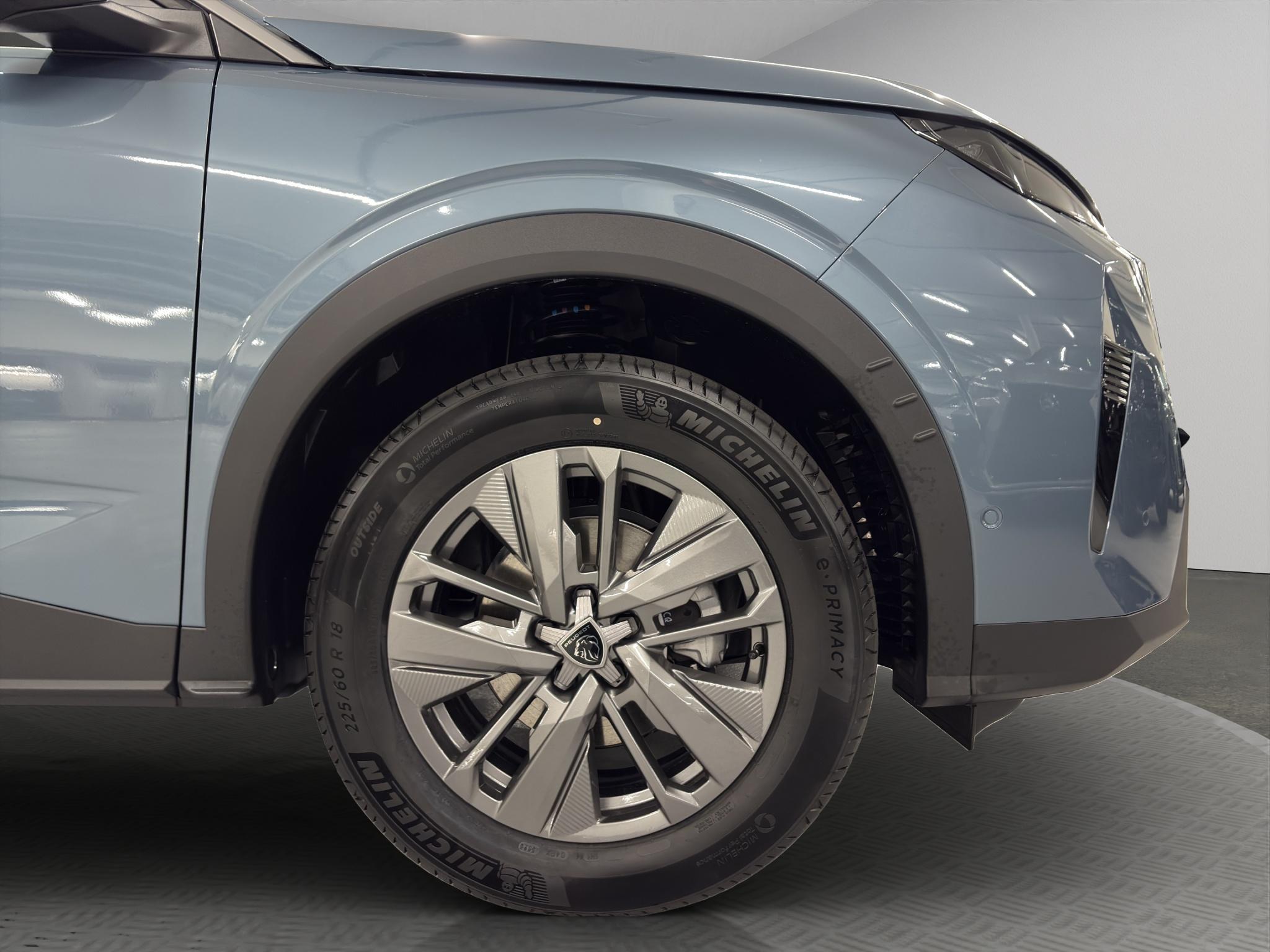 Peugeot 5008 1.2 Hybrid Allure Premium_13