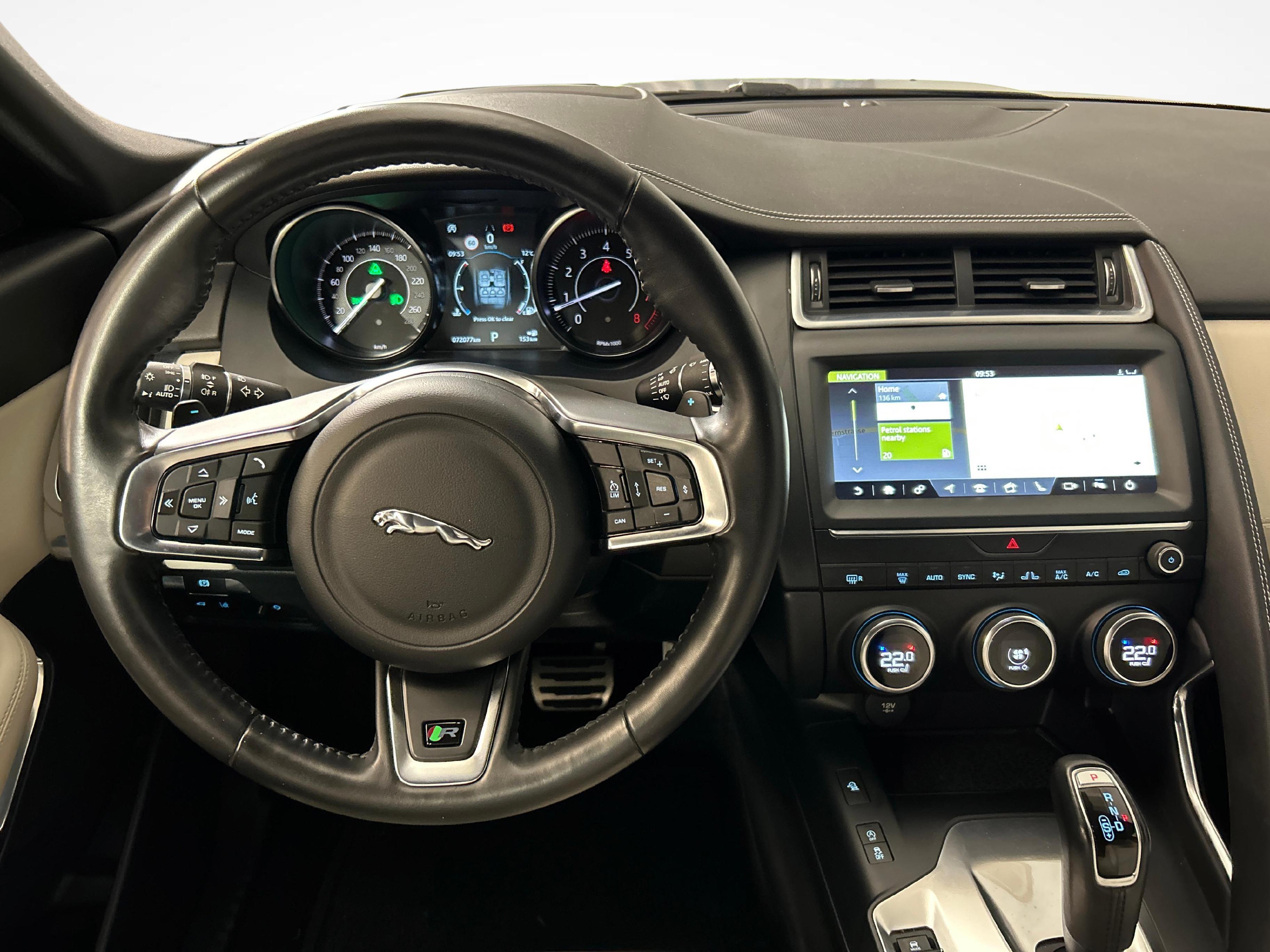 JAGUAR E-Pace 2.0 T 200 R-Dynamic S AWD_6