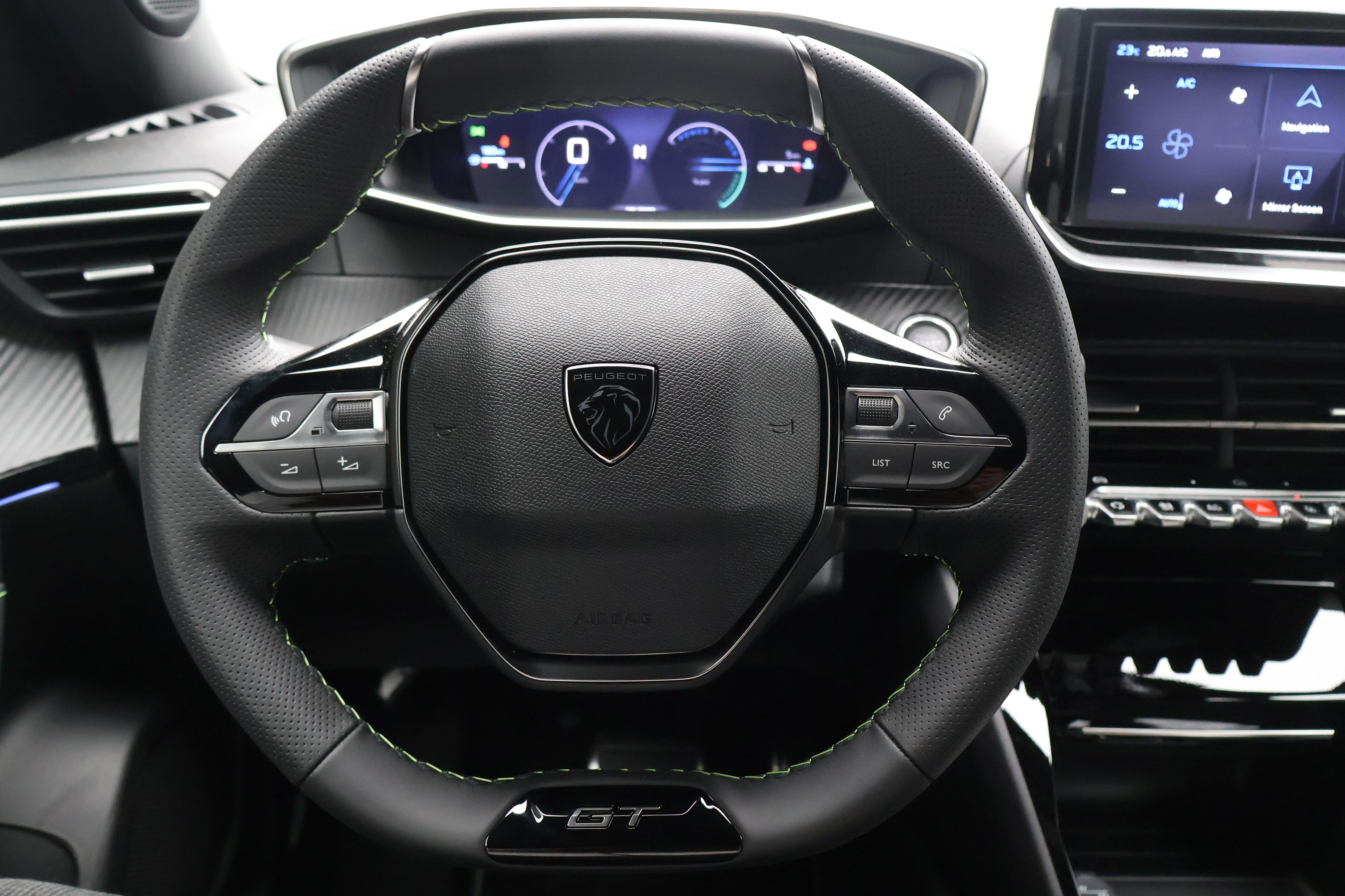 Peugeot 2008 1.2 Hybrid 145 GT_8