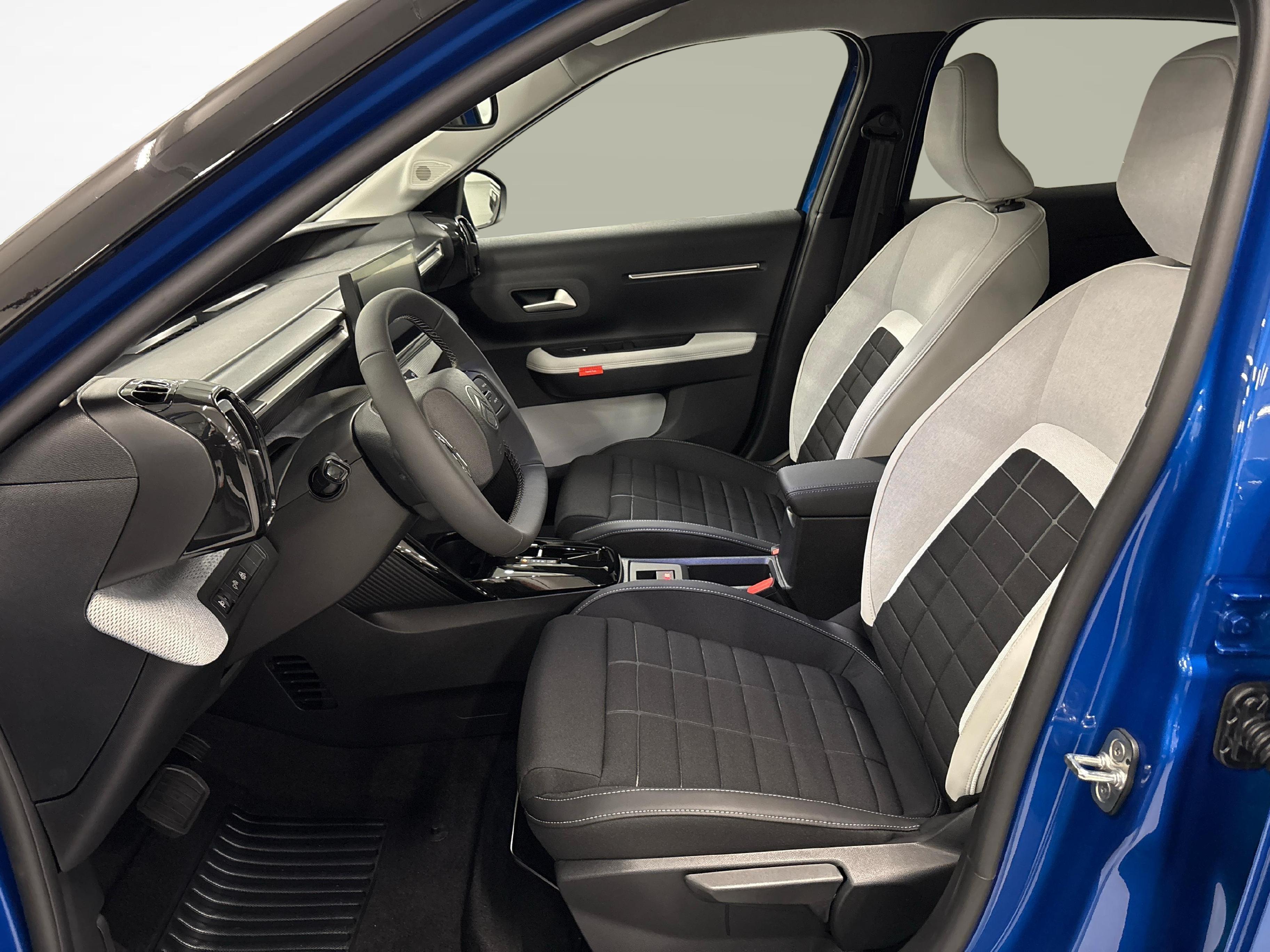 Citroën C3 1.2 Hybrid Edition Tricolore_9