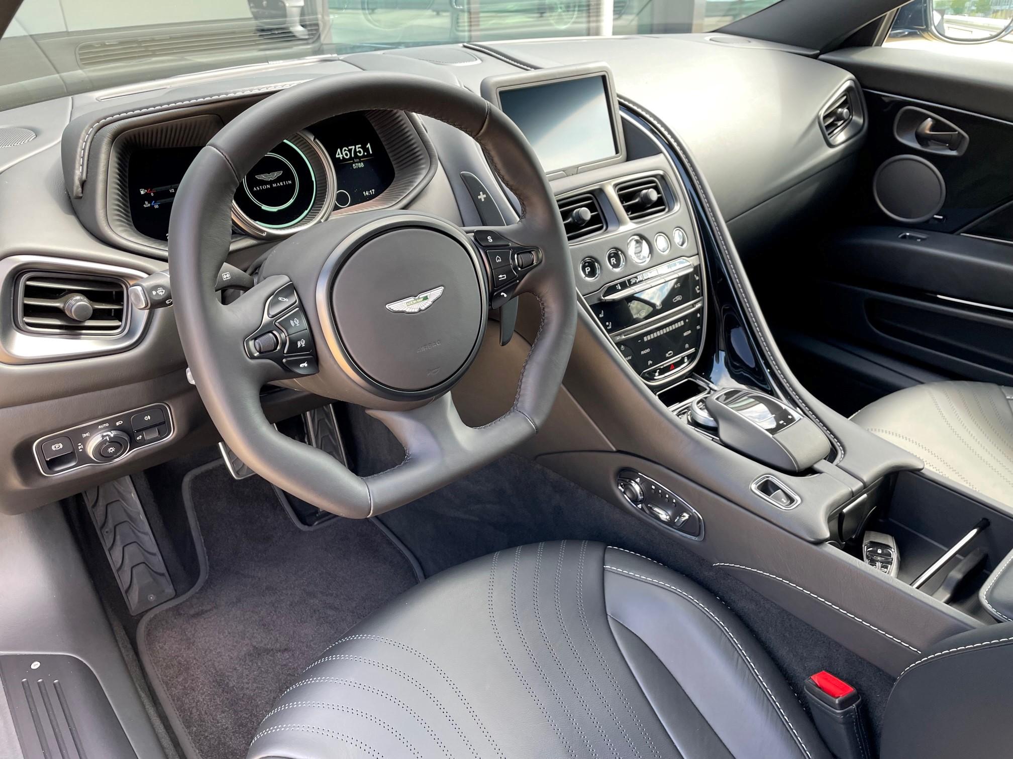 Aston Martin DB11 Coupé 5.2 V12 Bi-Turbo AMR_6