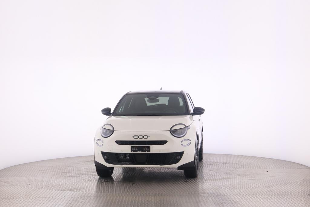 Fiat 600 1.2 Hybrid 145 Sport_17