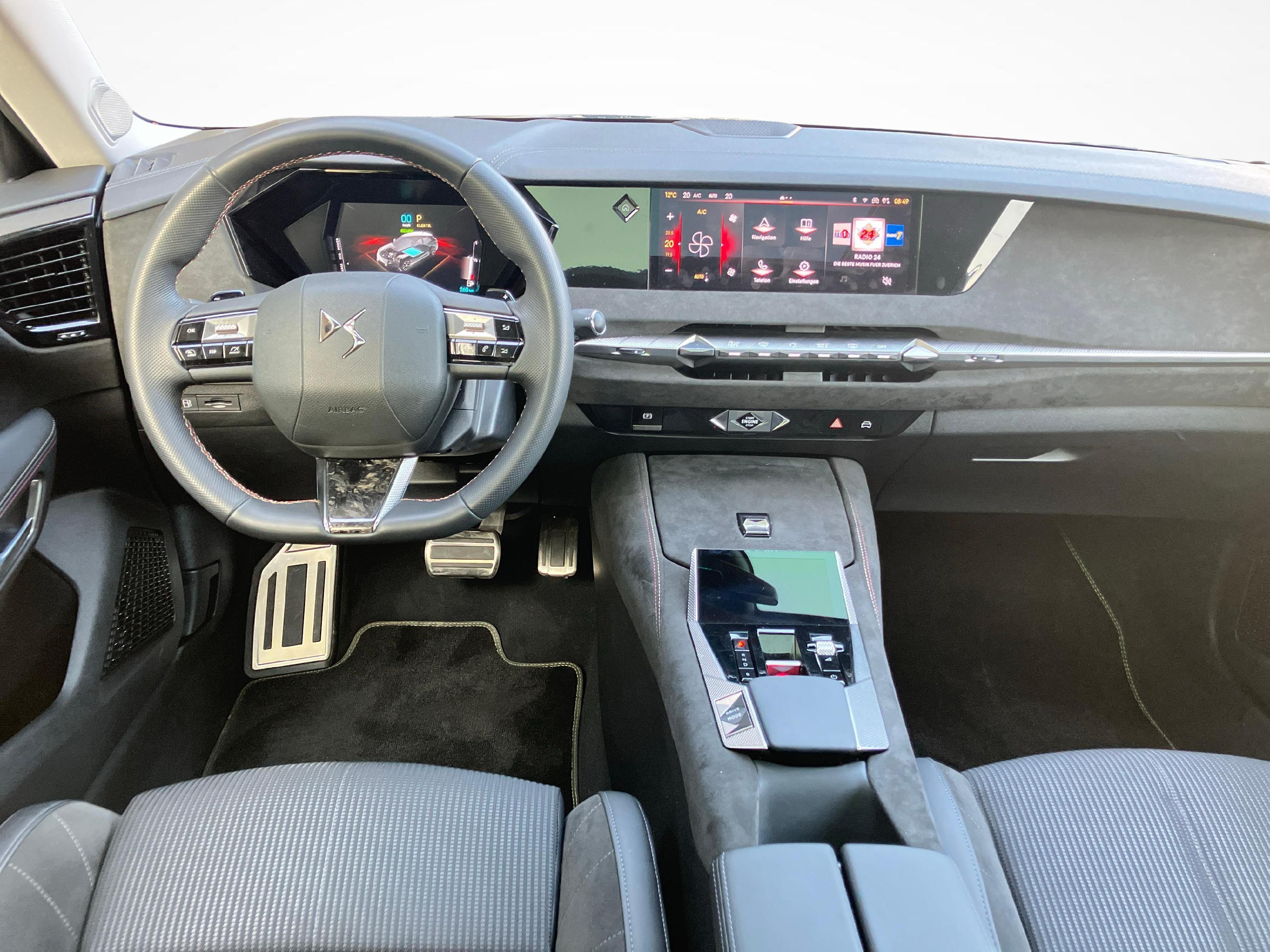 DS 4 1.6 E-Tense Performance Line+_9