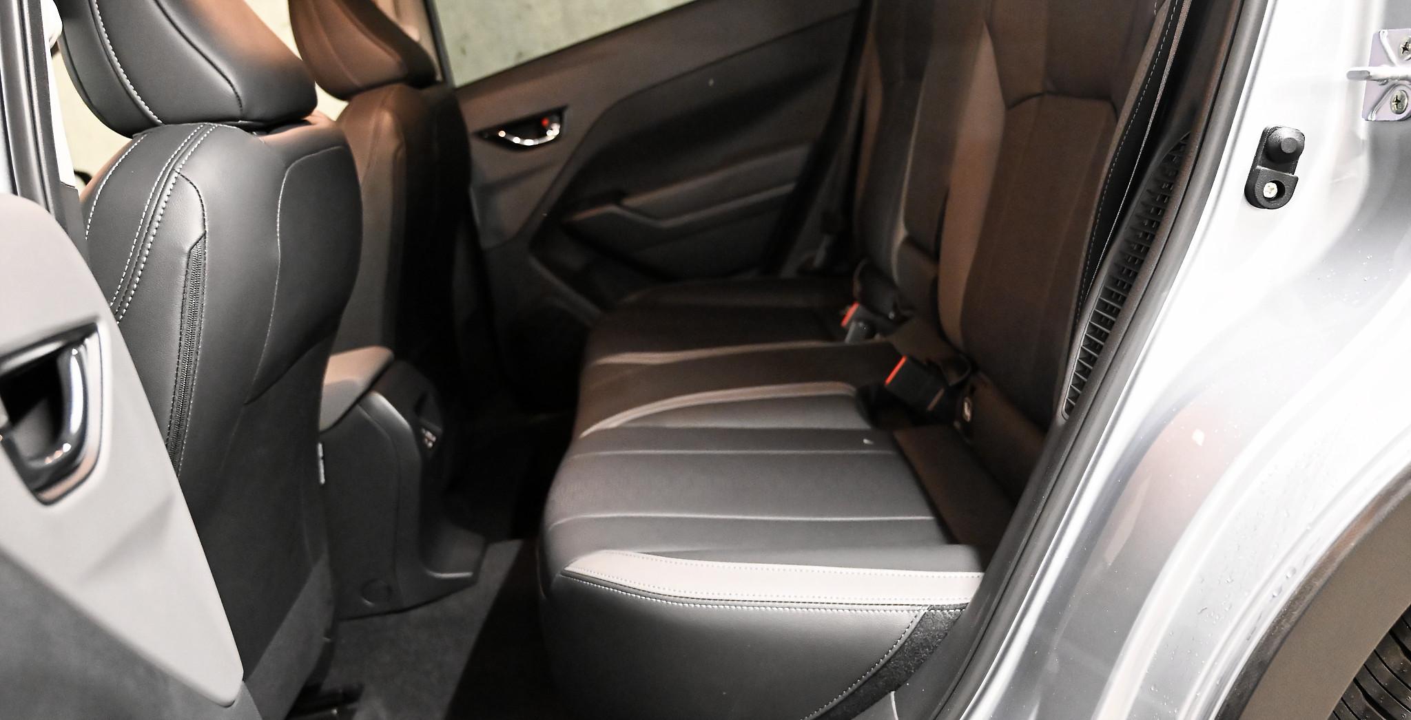 Subaru Crosstrek 2.0i e-Boxer Luxury_9