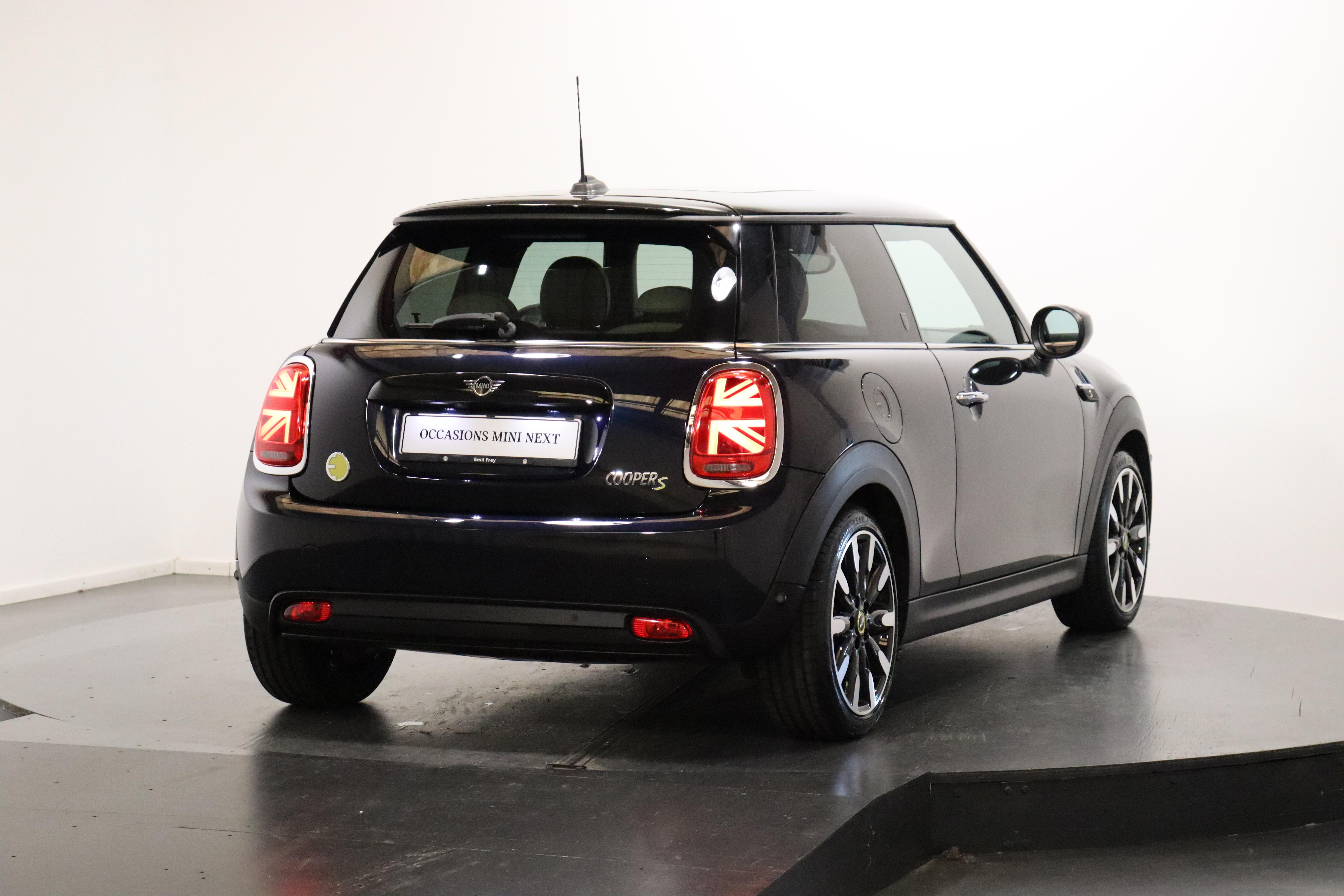 MINI F56 Cooper SE_3