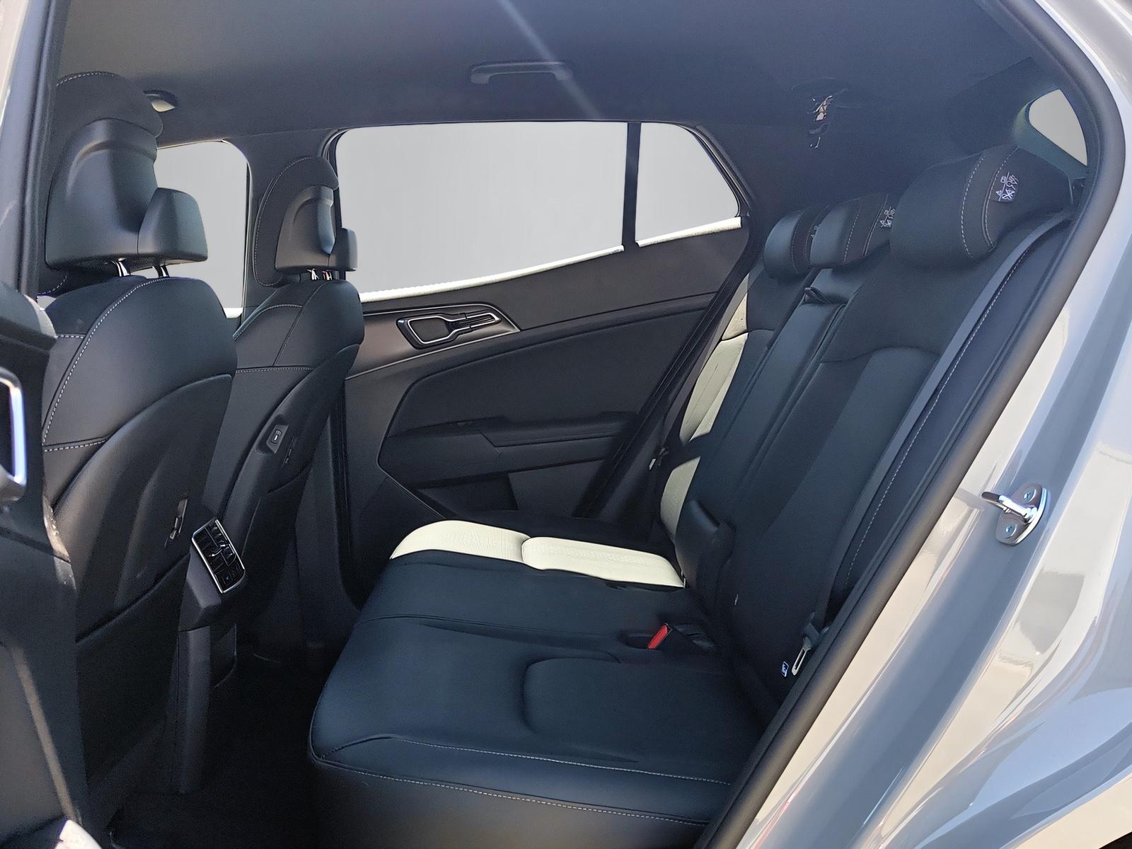 KIA Sportage 1.6 T-GDi Hybrid Black Edition_8