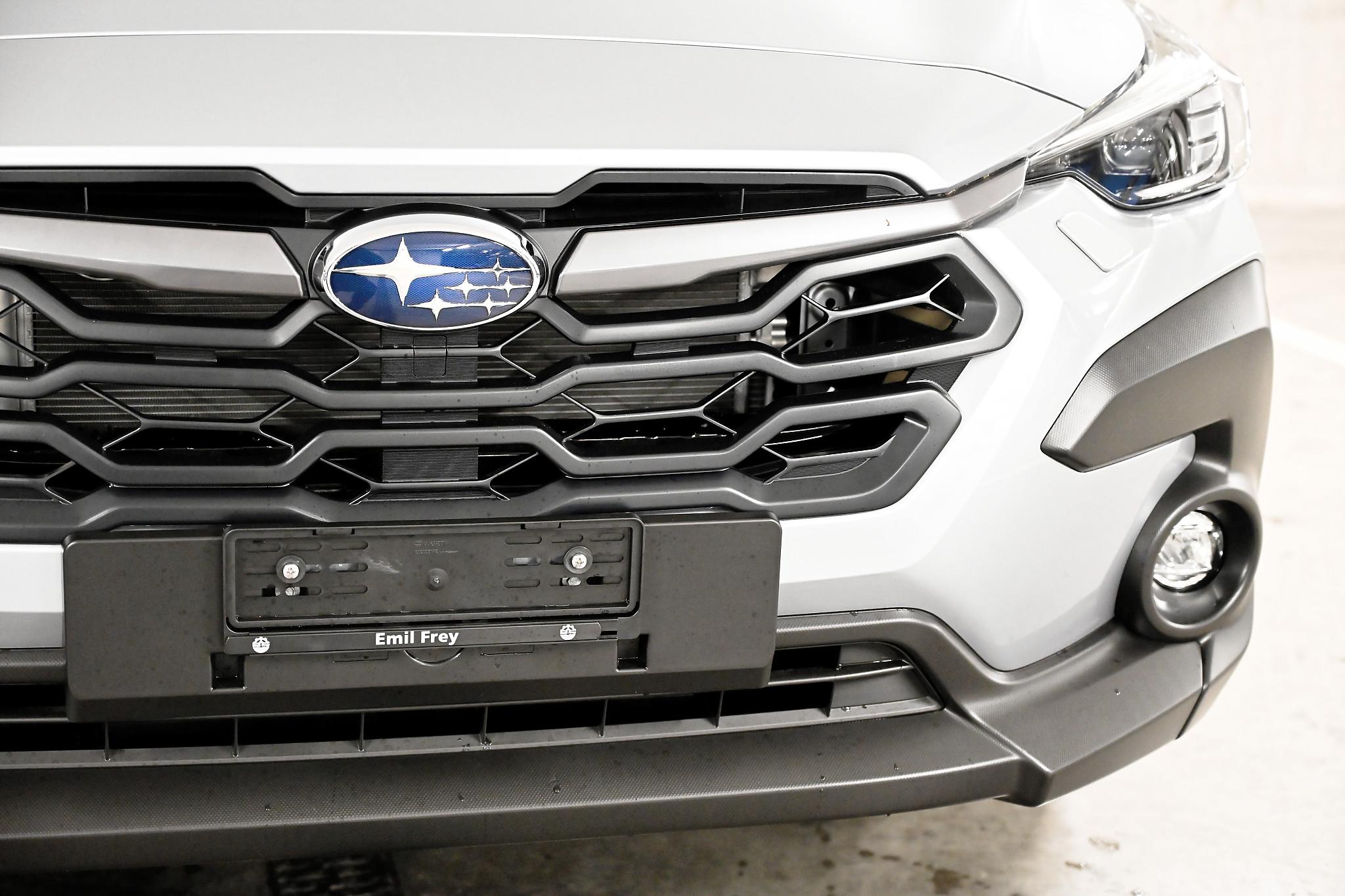 Subaru Crosstrek 2.0i e-Boxer Luxury_13