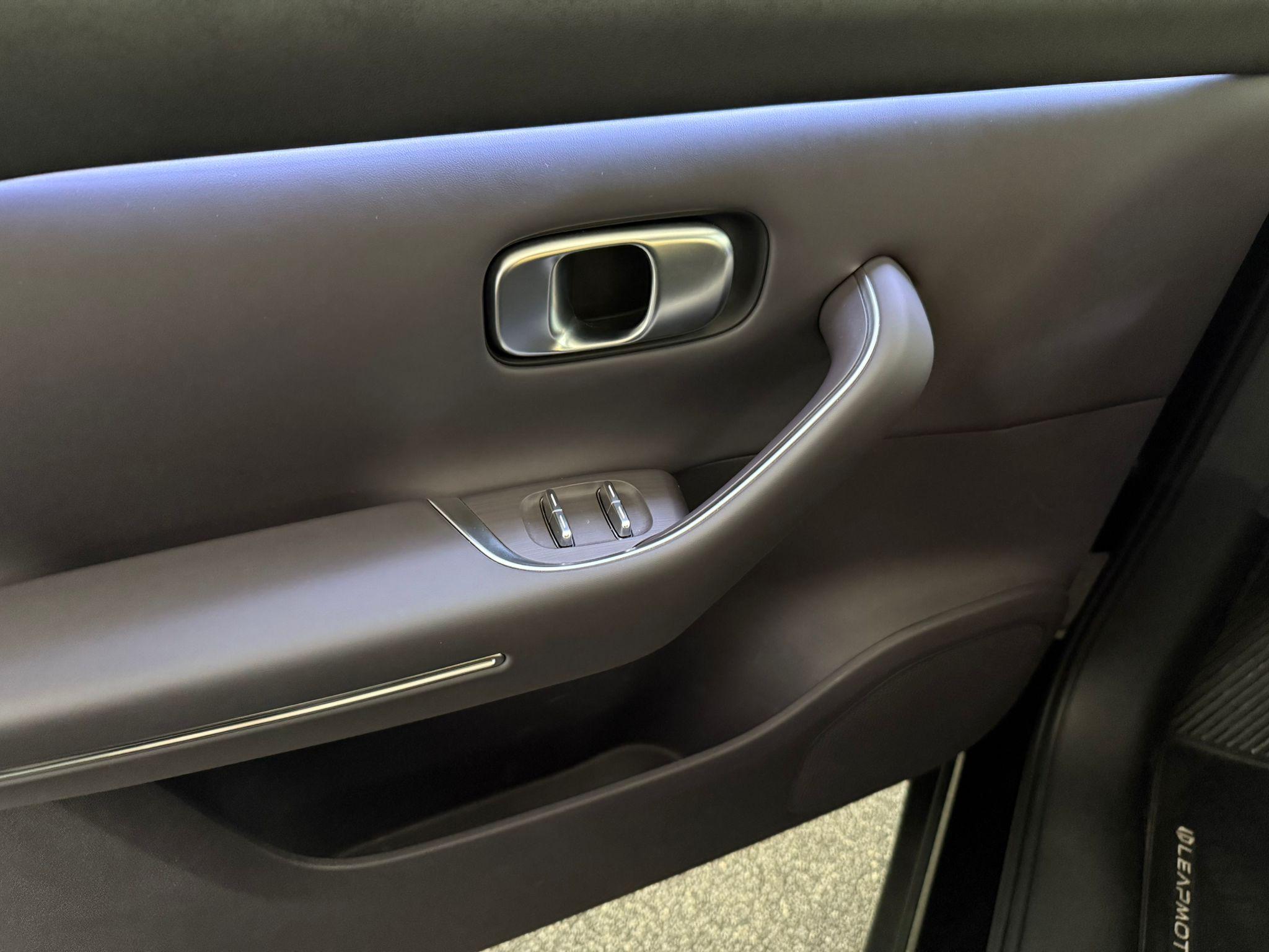 LEAPMOTOR C10 1.5 Hybrid EV_12