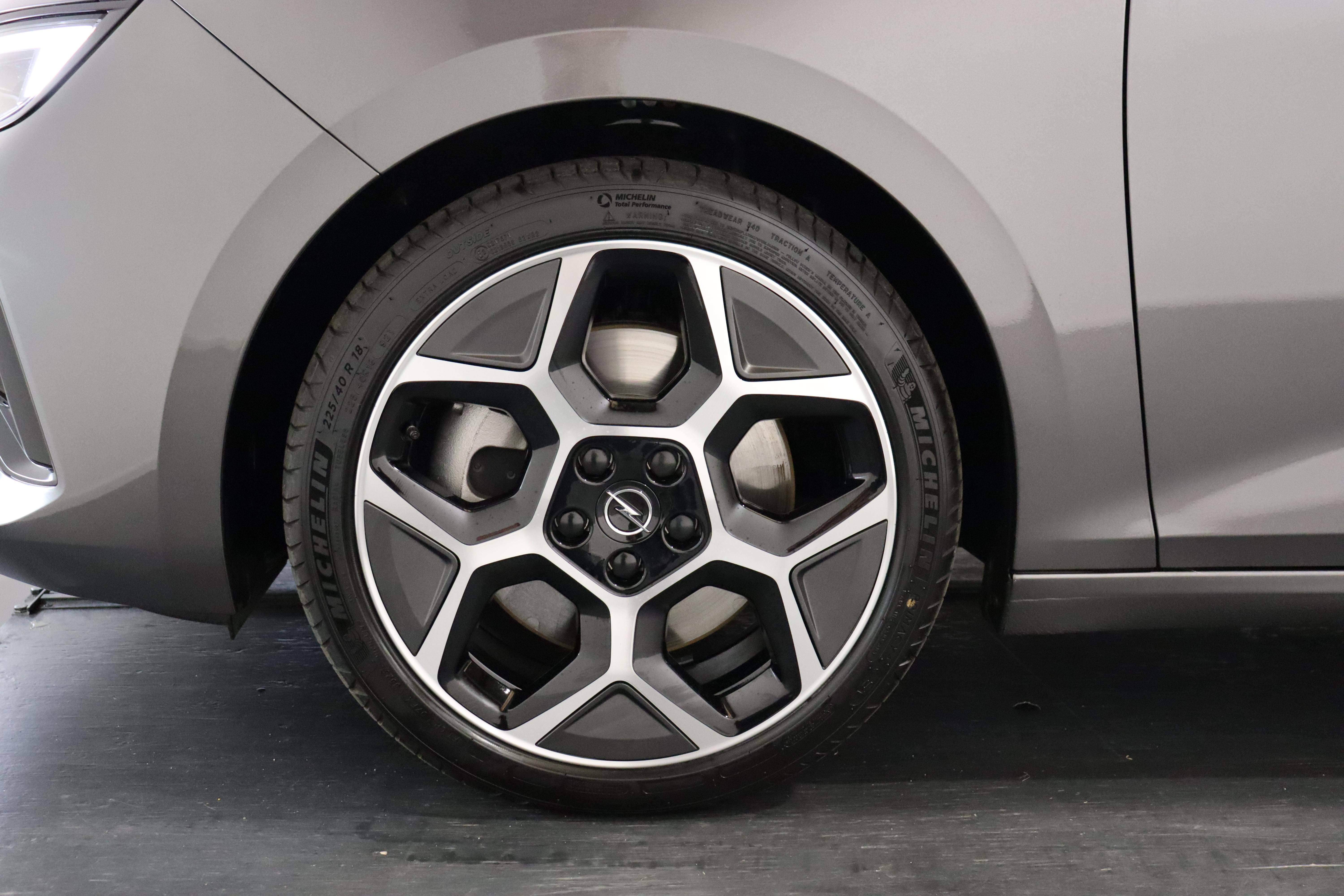 Opel Astra 1.6 T PHEV 180 Swiss Plus_8