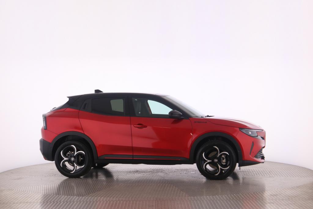 Alfa Romeo Junior 1.2 Ibrida Q4_15