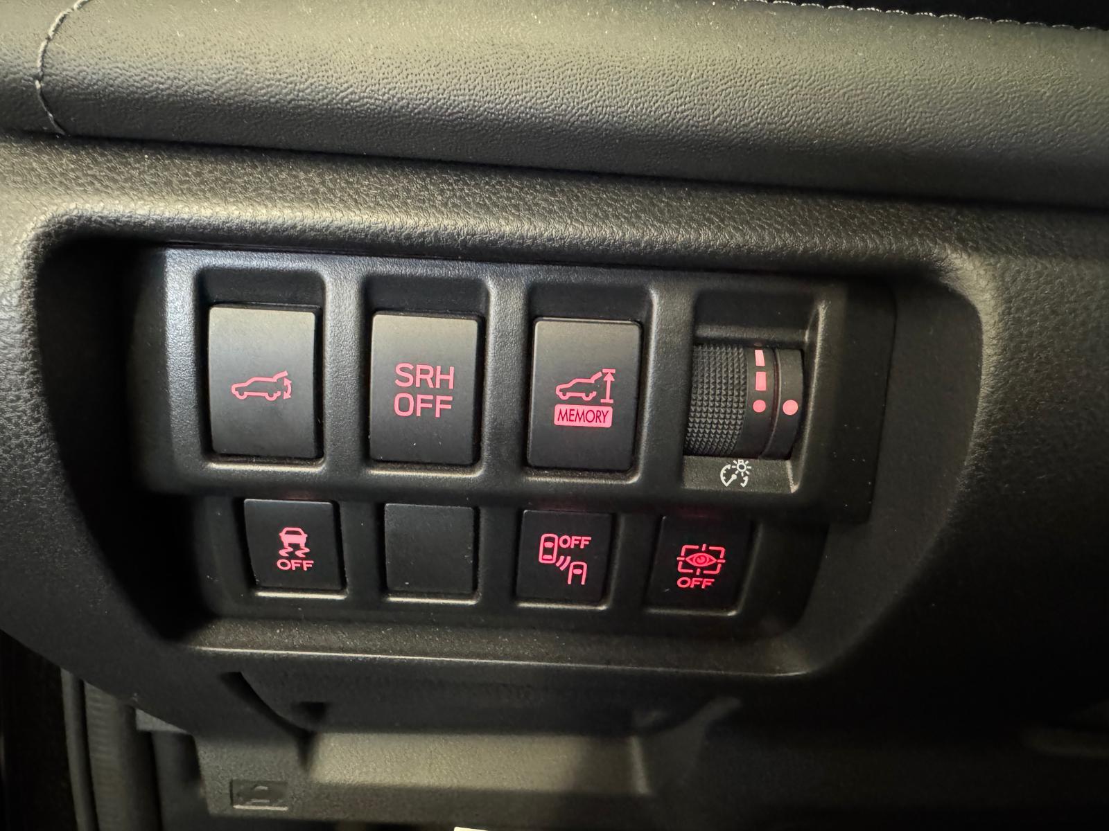 Subaru Forester Station 2.0i e-Boxer Black Edition_13