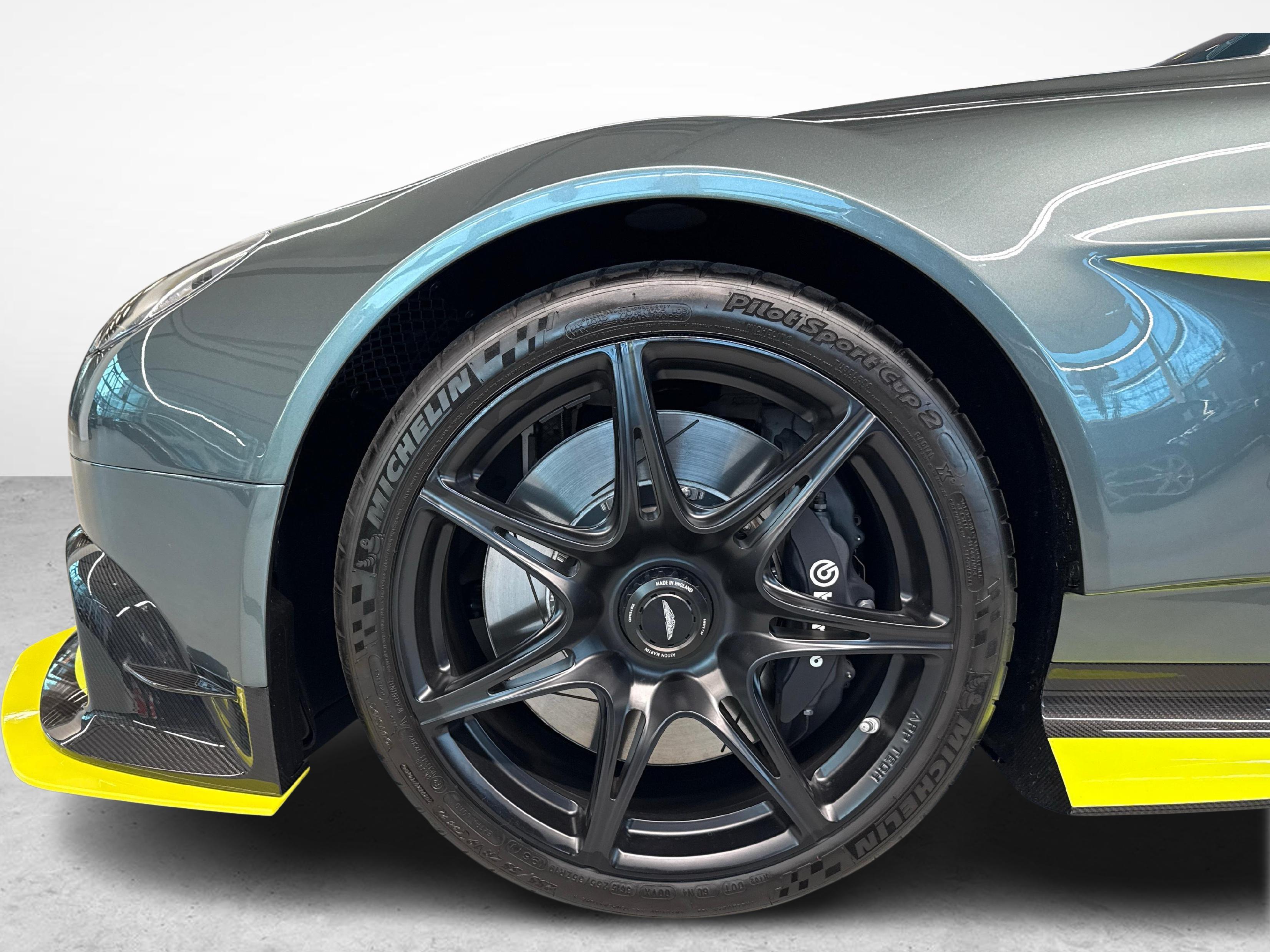 Aston Martin V8 Vantage Coupé 4.7 GT8_13