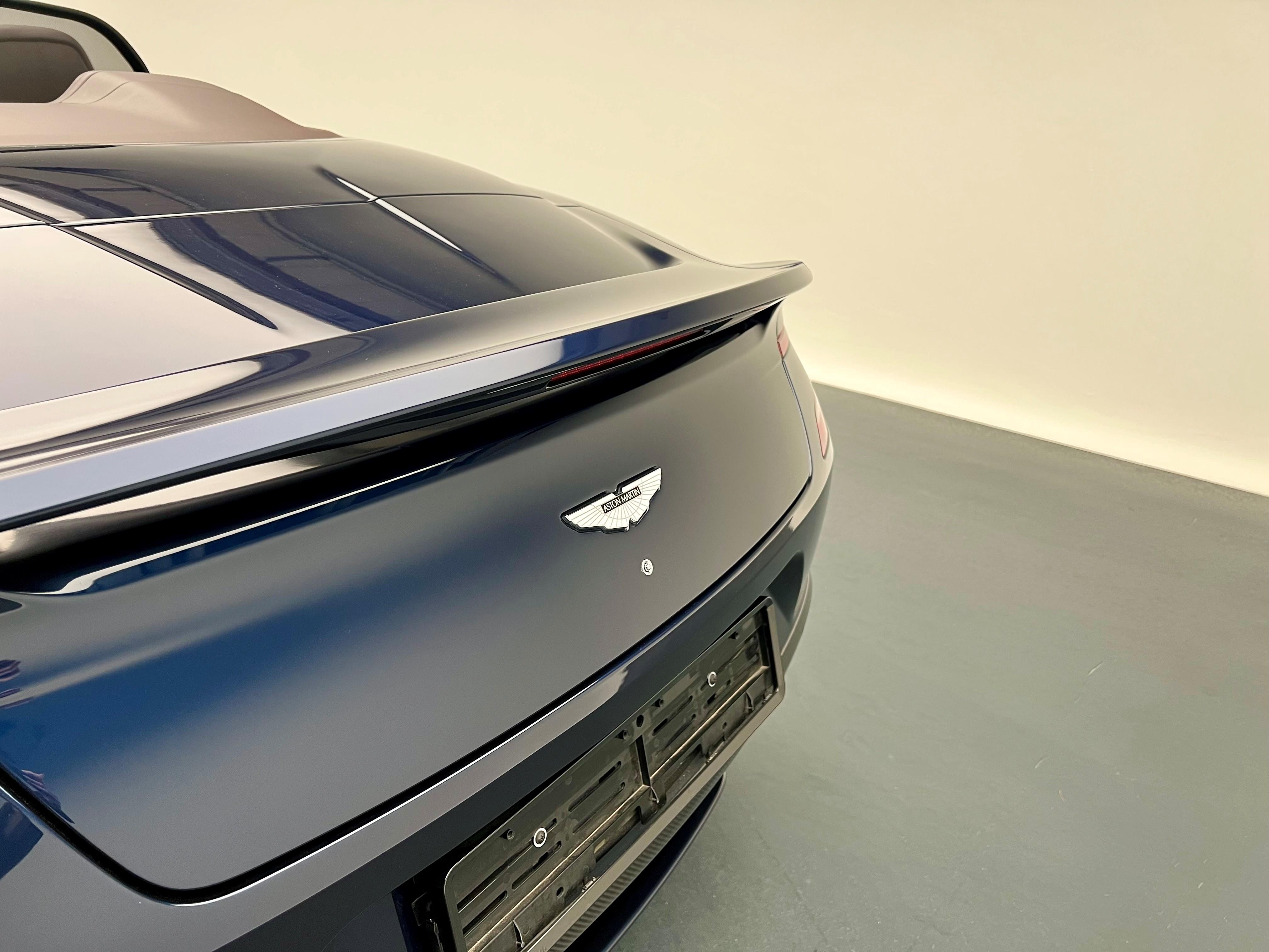 Aston Martin Vanquish 6.0 V12_20