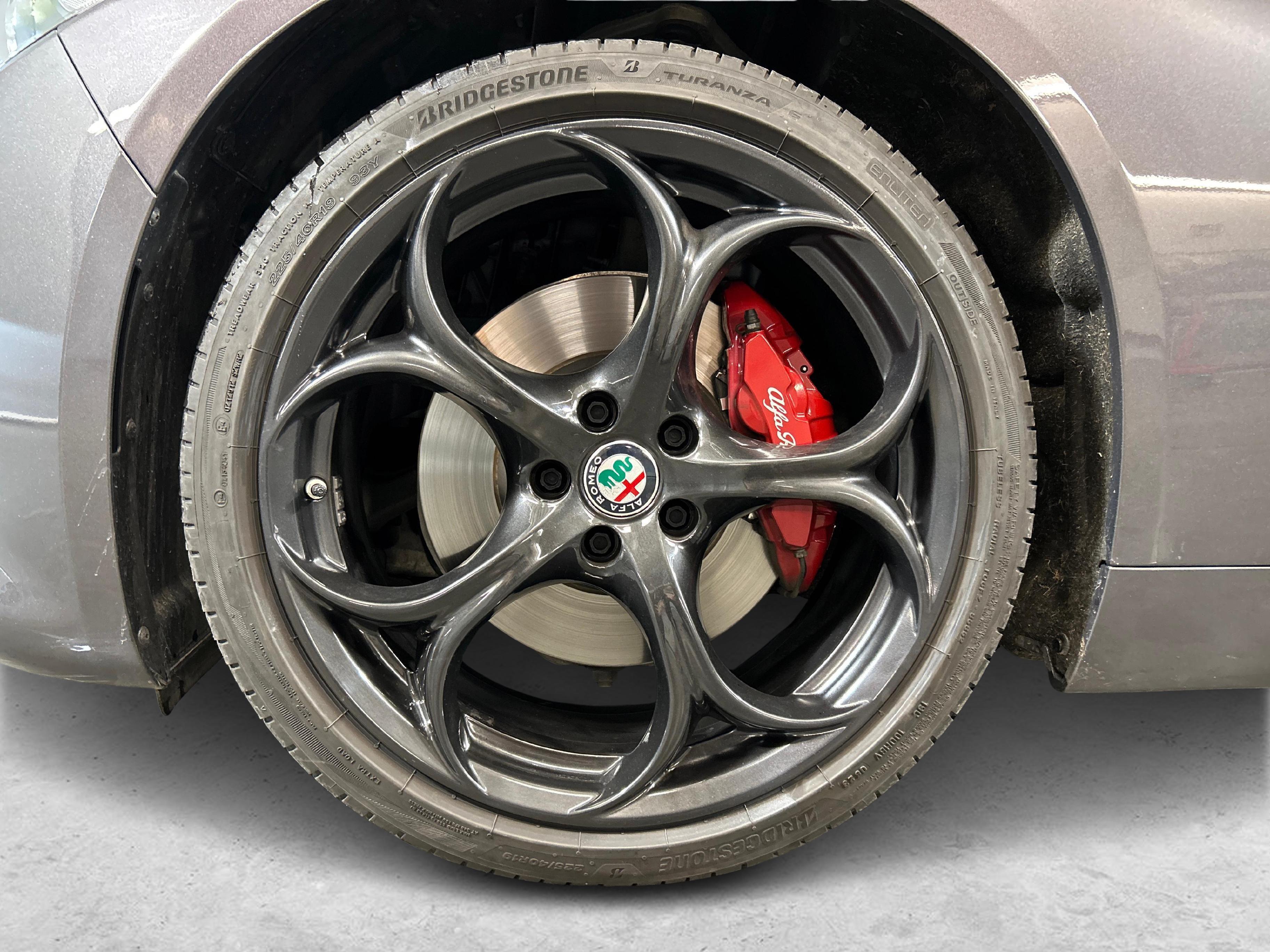 Alfa Romeo Giulia 2.0 Q4 Veloce_11