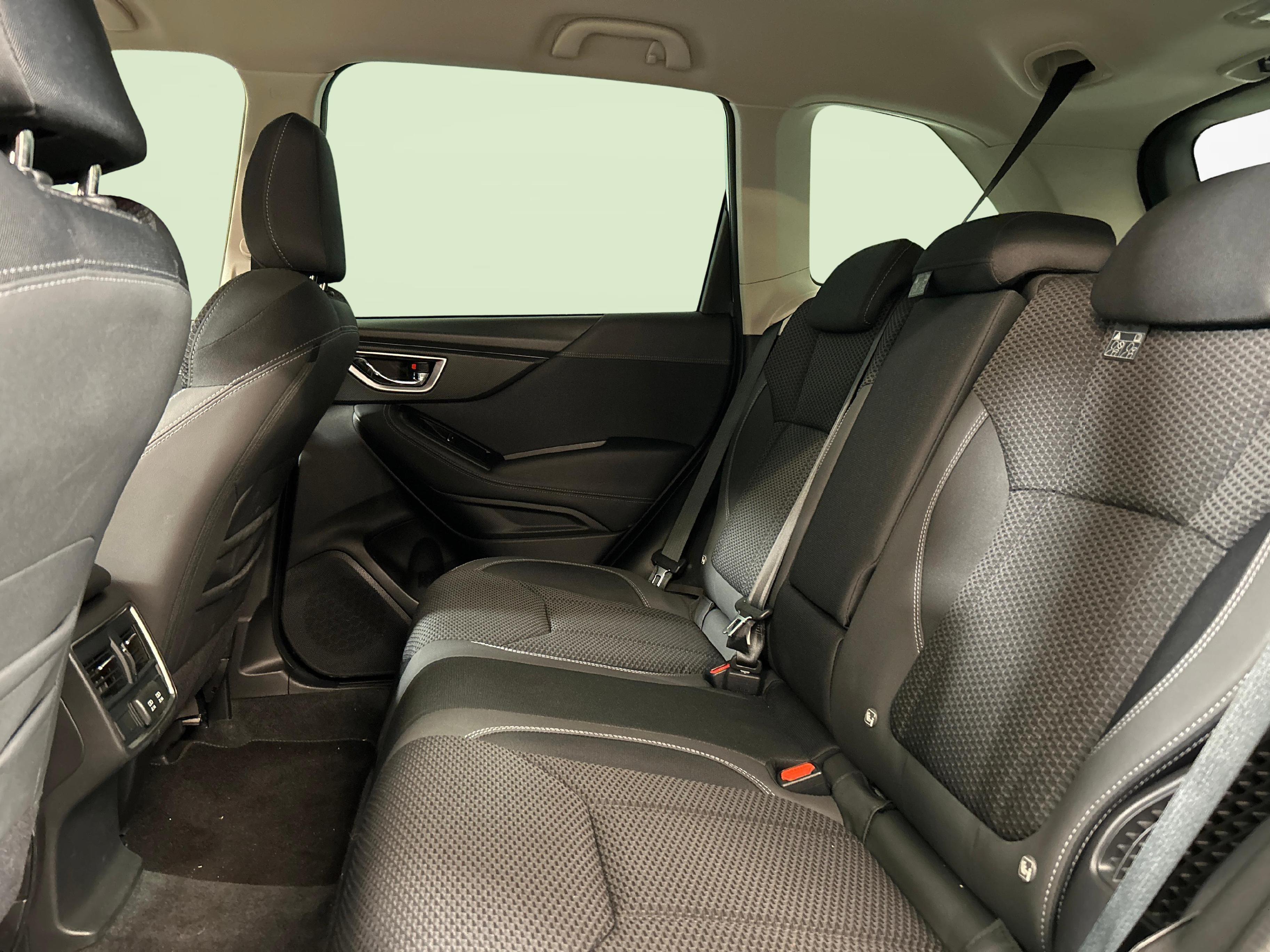 Subaru Forester Station 2.0i e-Boxer Swiss Plus_4