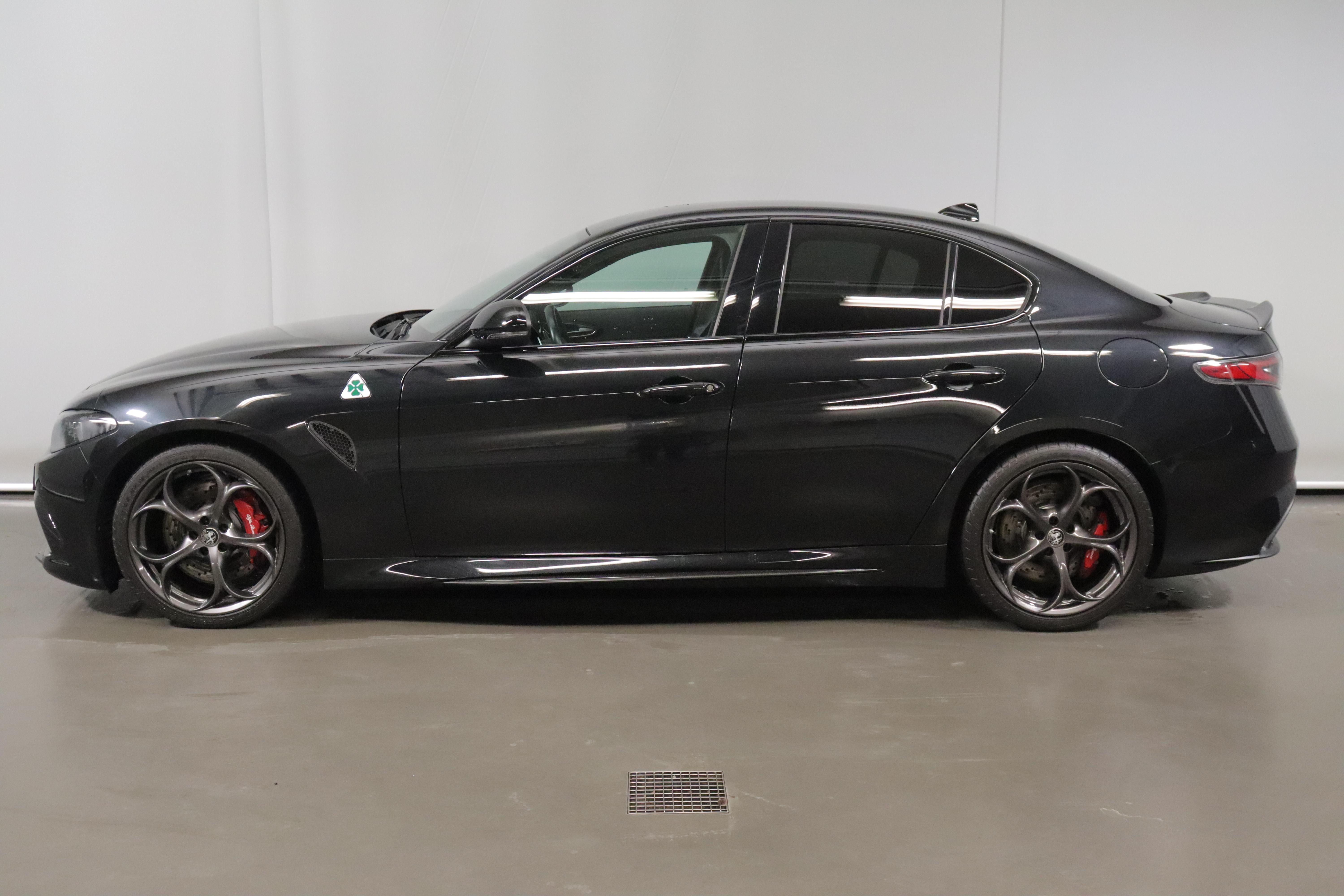 Alfa Romeo Giulia 2.9 V6 Biturbo Quadrifoglio_5