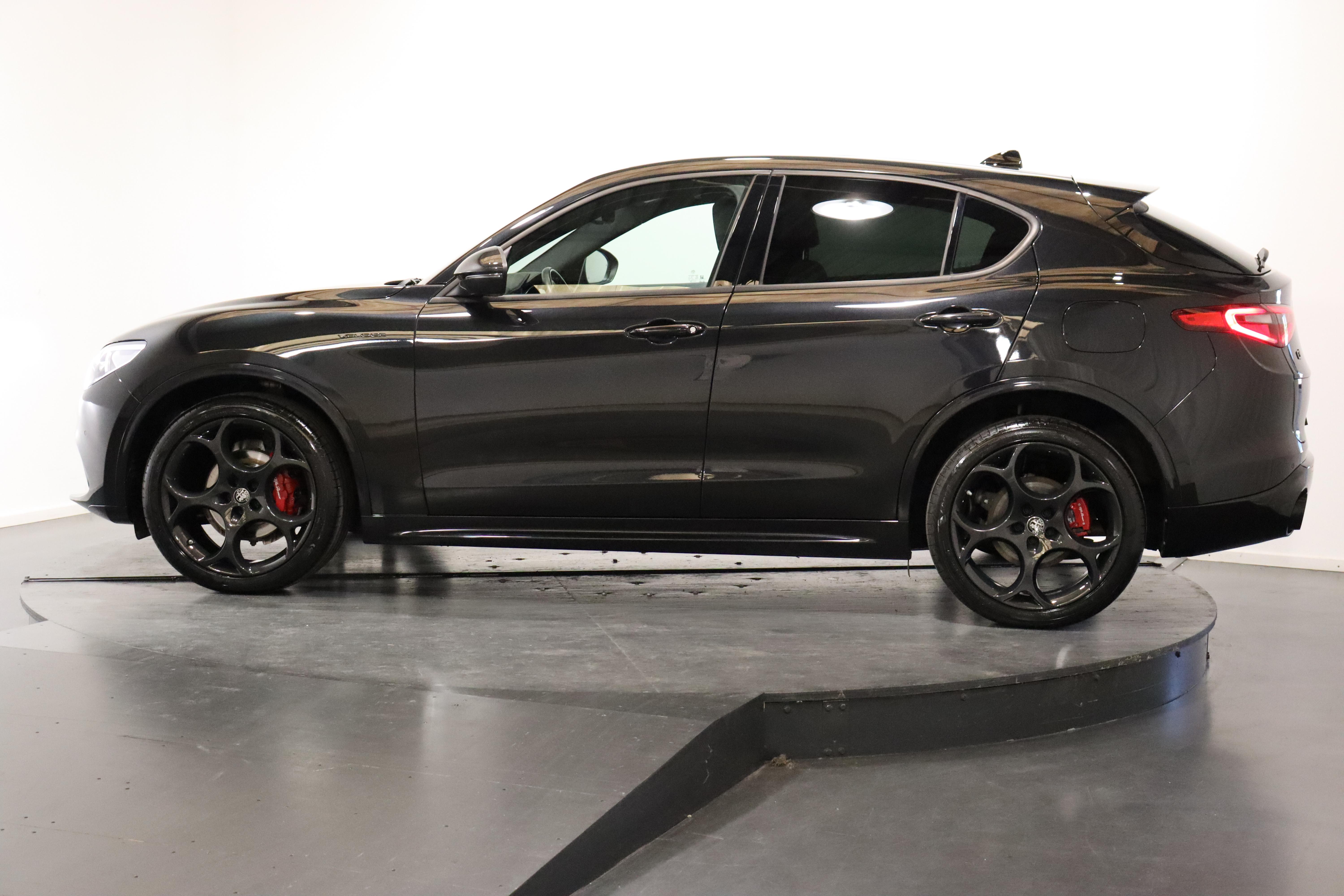 Alfa Romeo Stelvio 2.0 Q4 280 Veloce_2