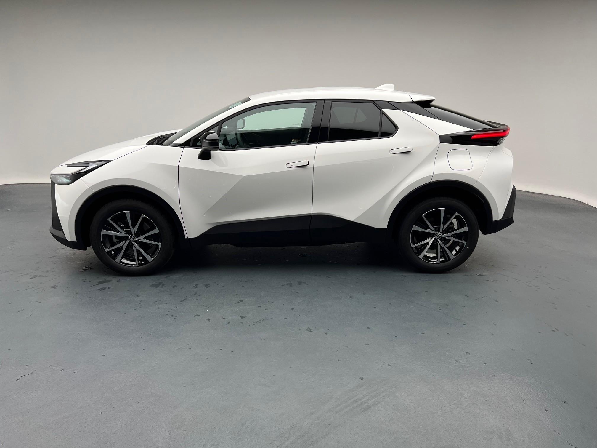 Toyota C-HR 2.0 PHEV Swiss Edition_3