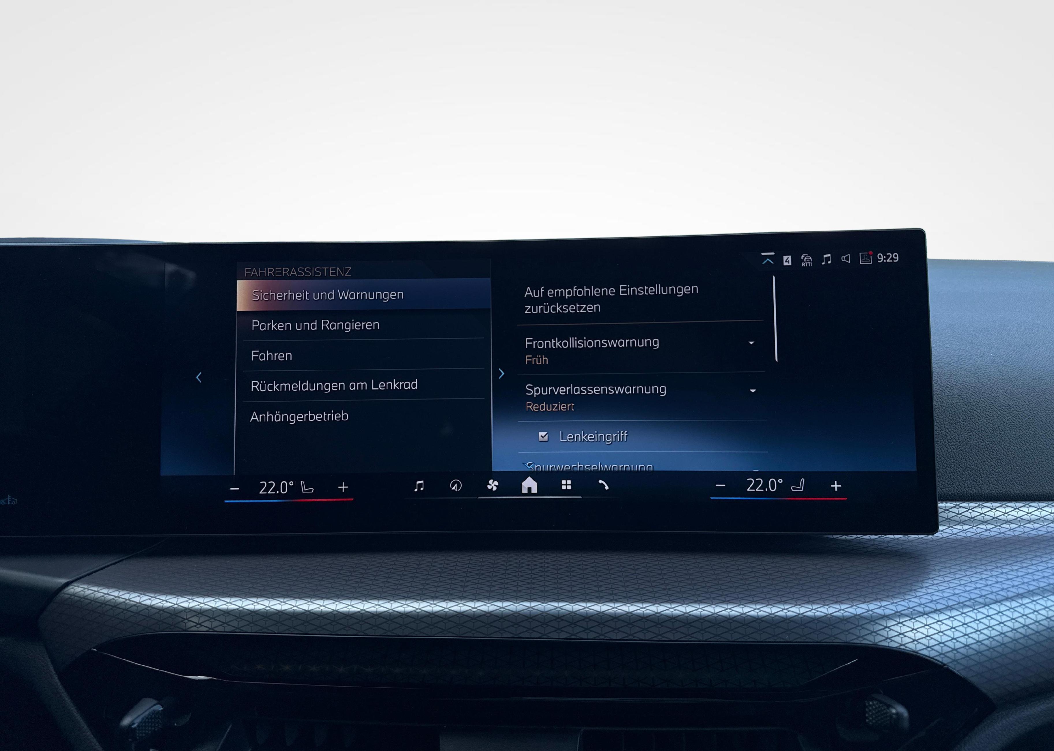 BMW 320d xDrive SAG Touring_16