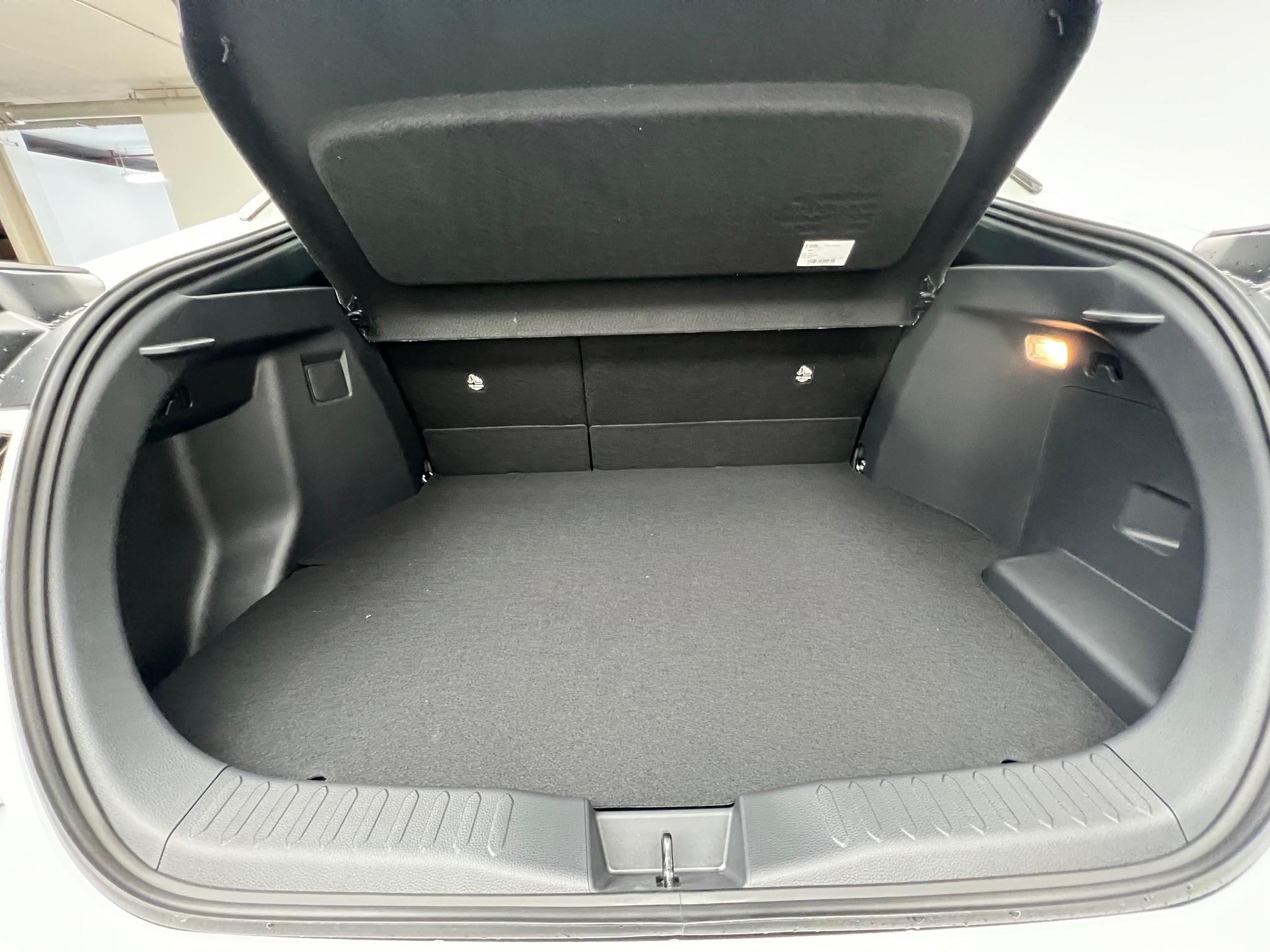 Toyota C-HR 2.0 PHEV Swiss Edition_6
