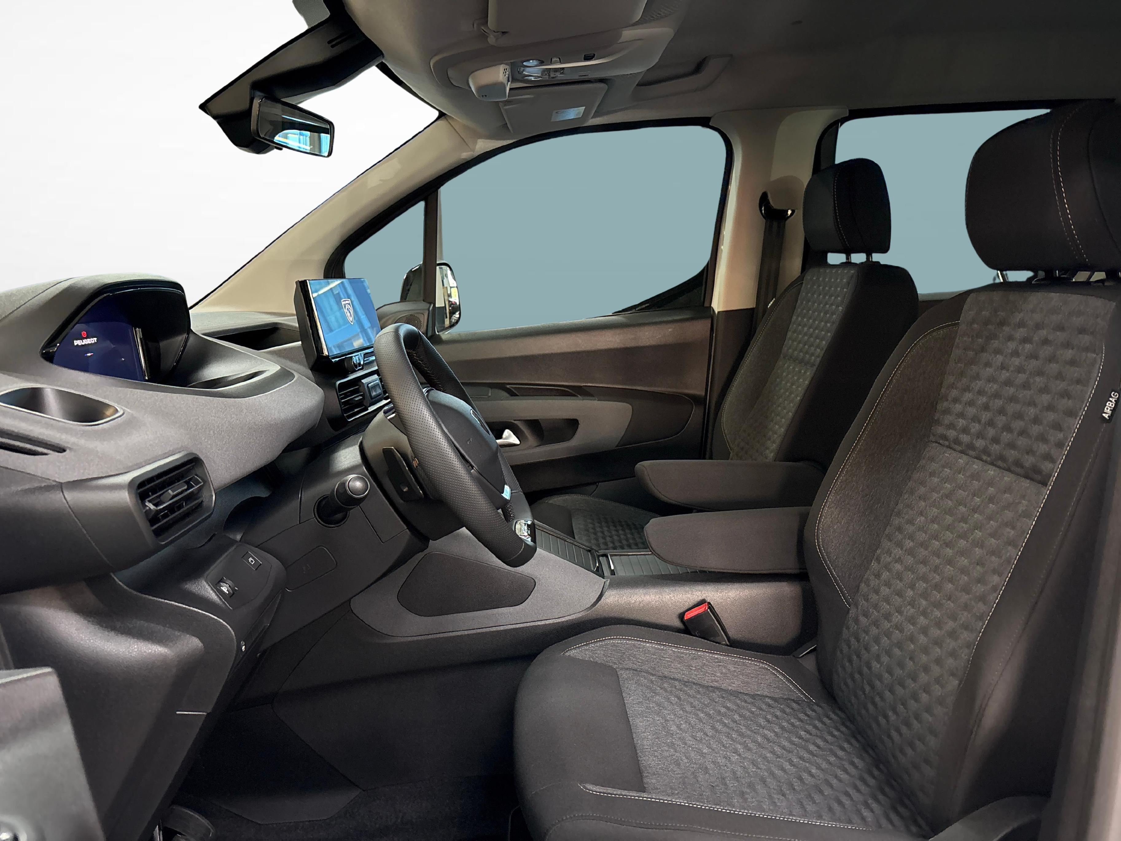Peugeot Rifter 1.5 BlueHDi 130 GT_13