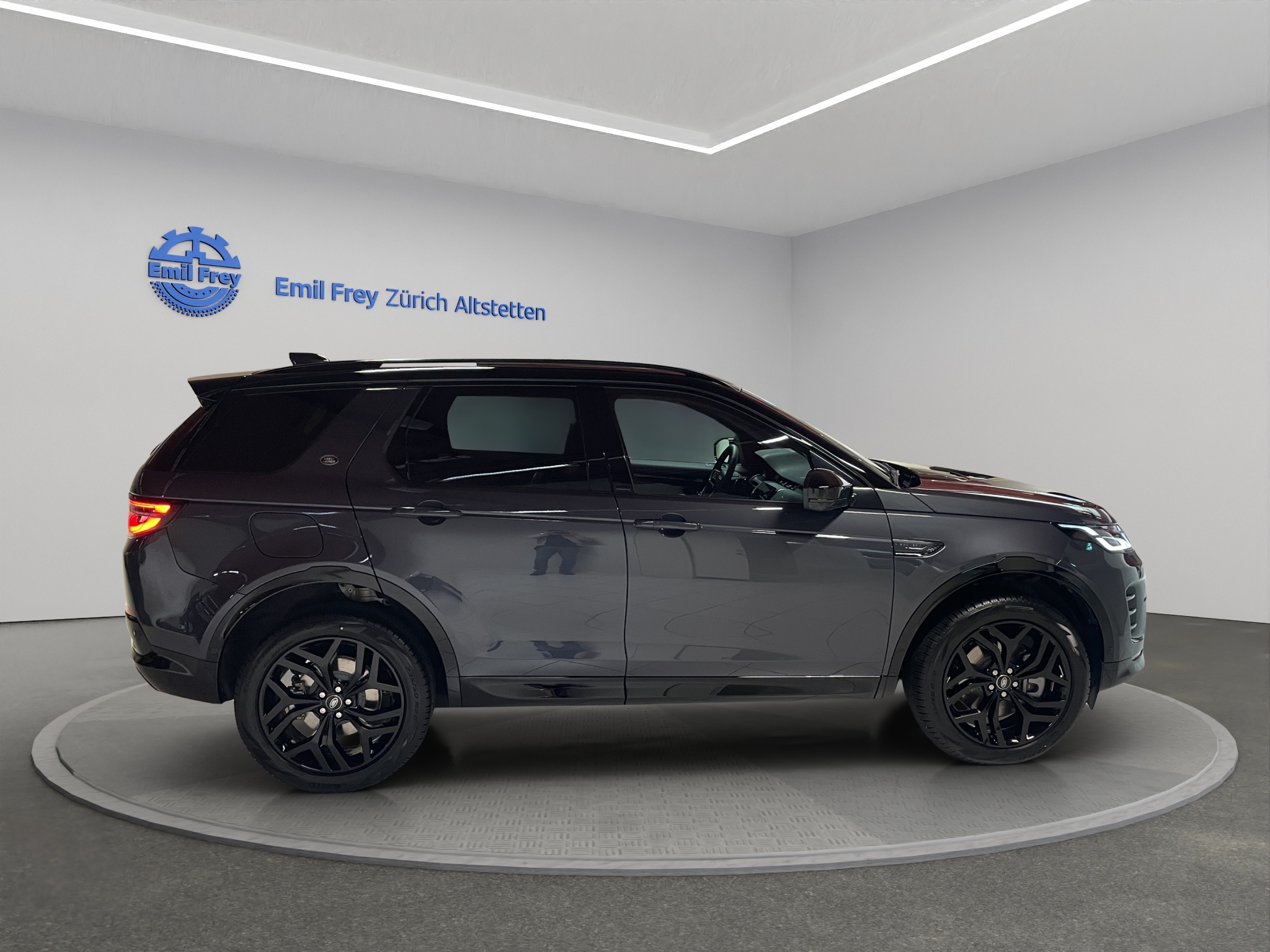 LAND ROVER Discovery Sport 1.5 T 270e Landmark (Plug-in Hybrid)_4