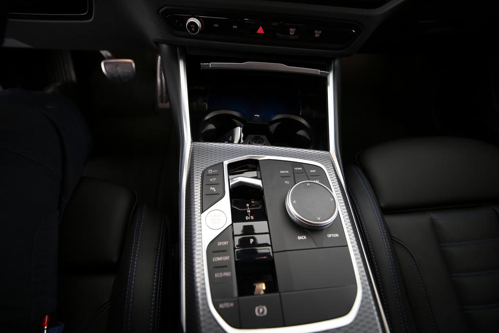 BMW 320d xDrive_11