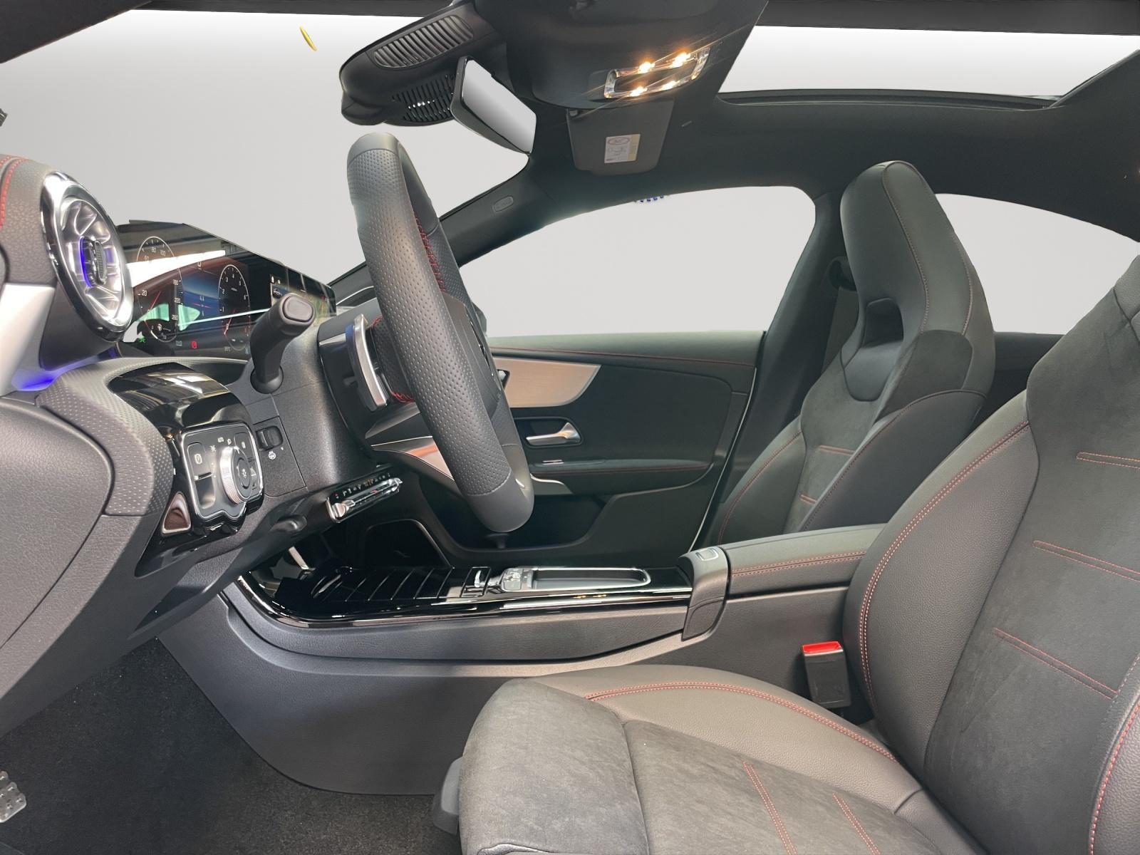 MERCEDES-BENZ CLA 200 AMG Line_4