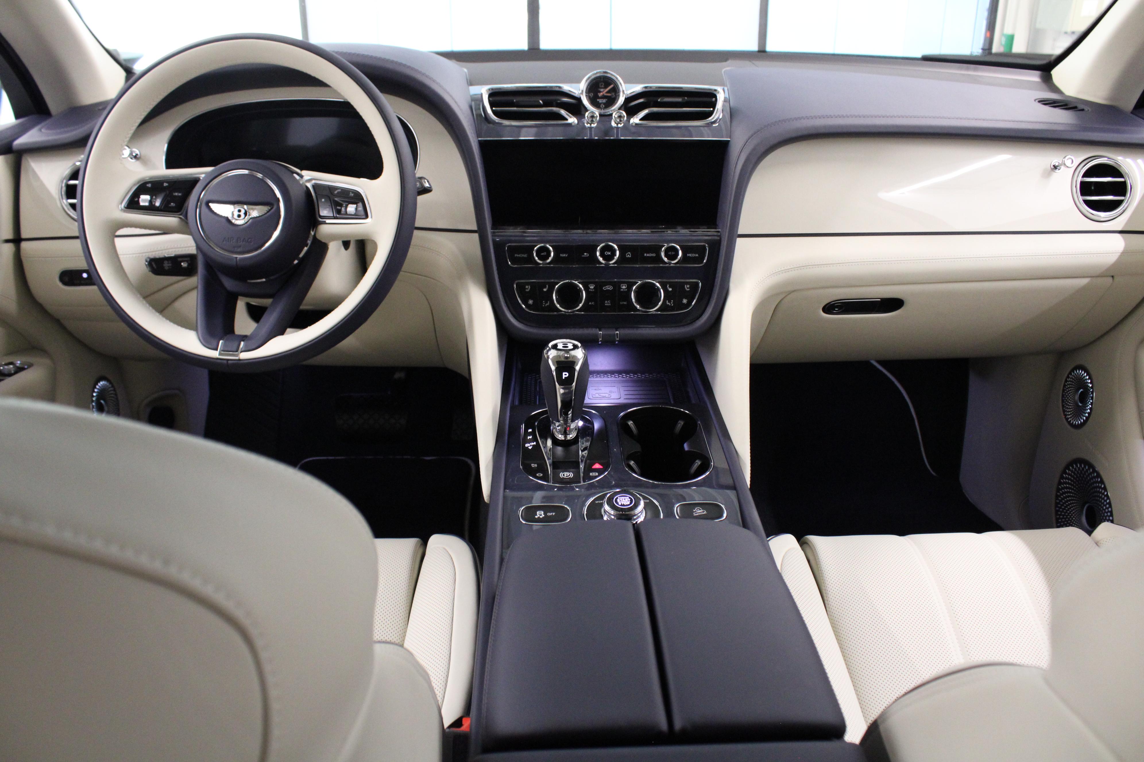Bentley Bentayga 4.0 V8 Atelier Edition_16