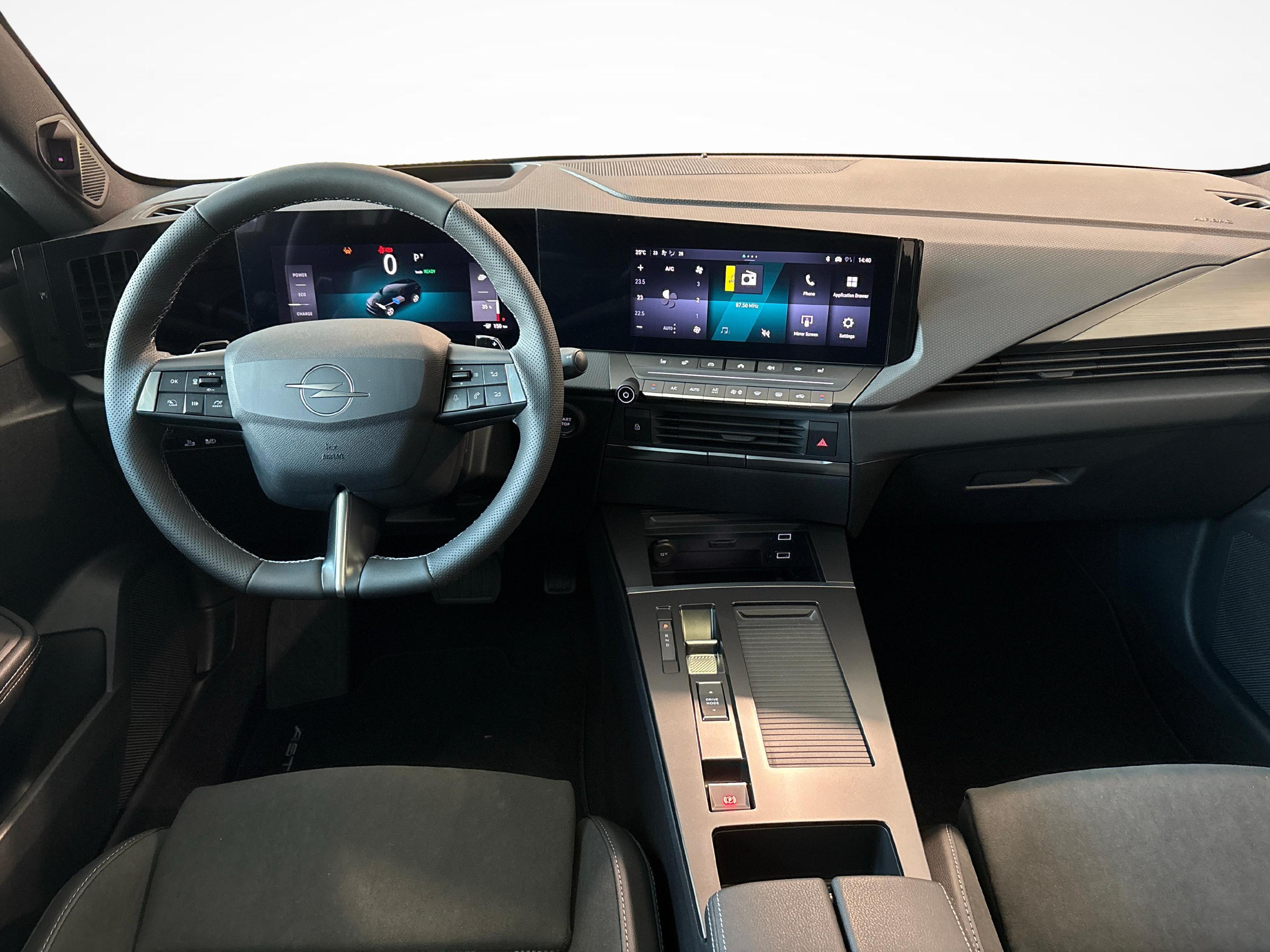 Opel Astra-e Sports Tourer Ultimate_11