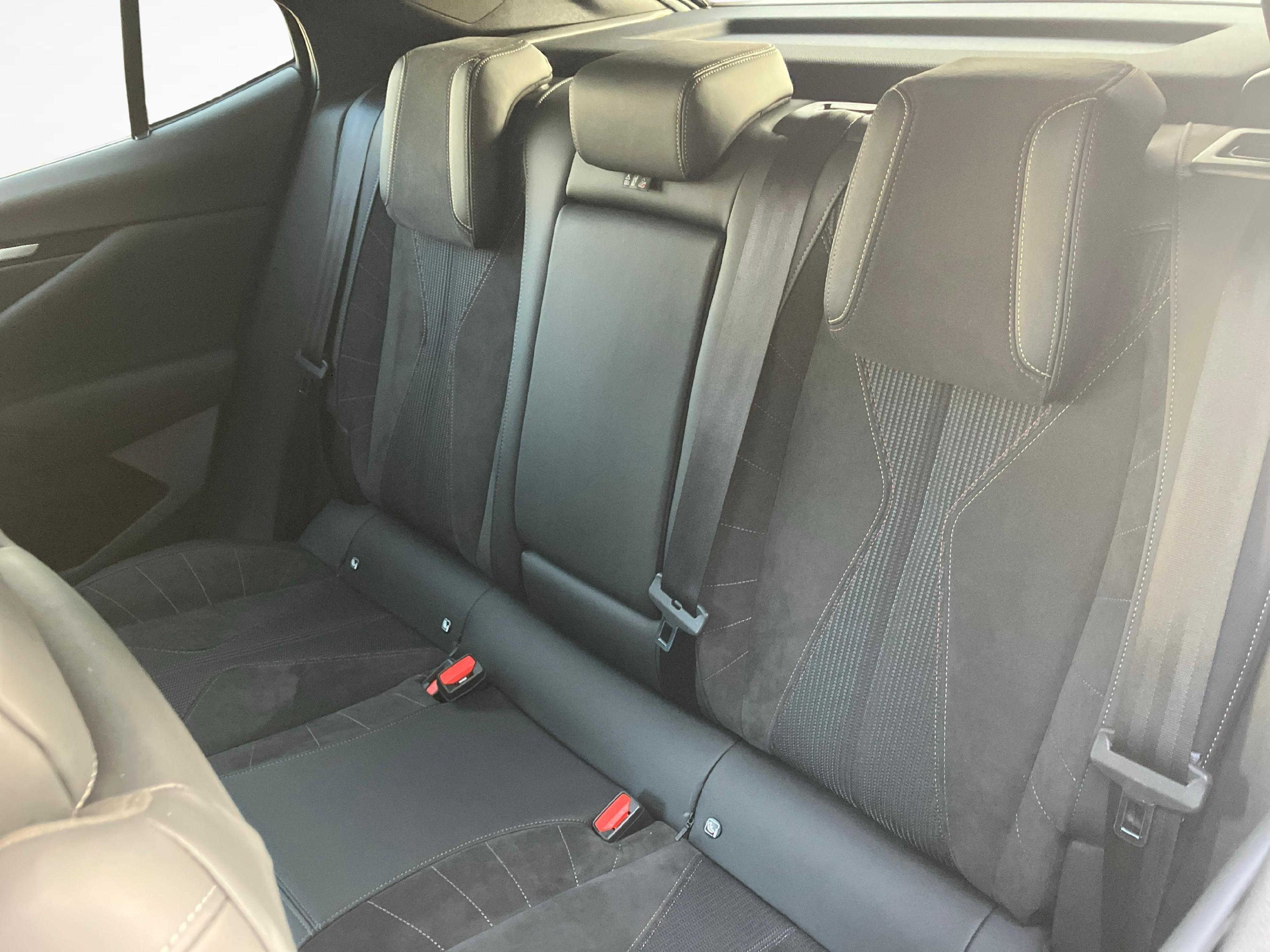 DS 4 1.6 E-Tense Performance Line+_11