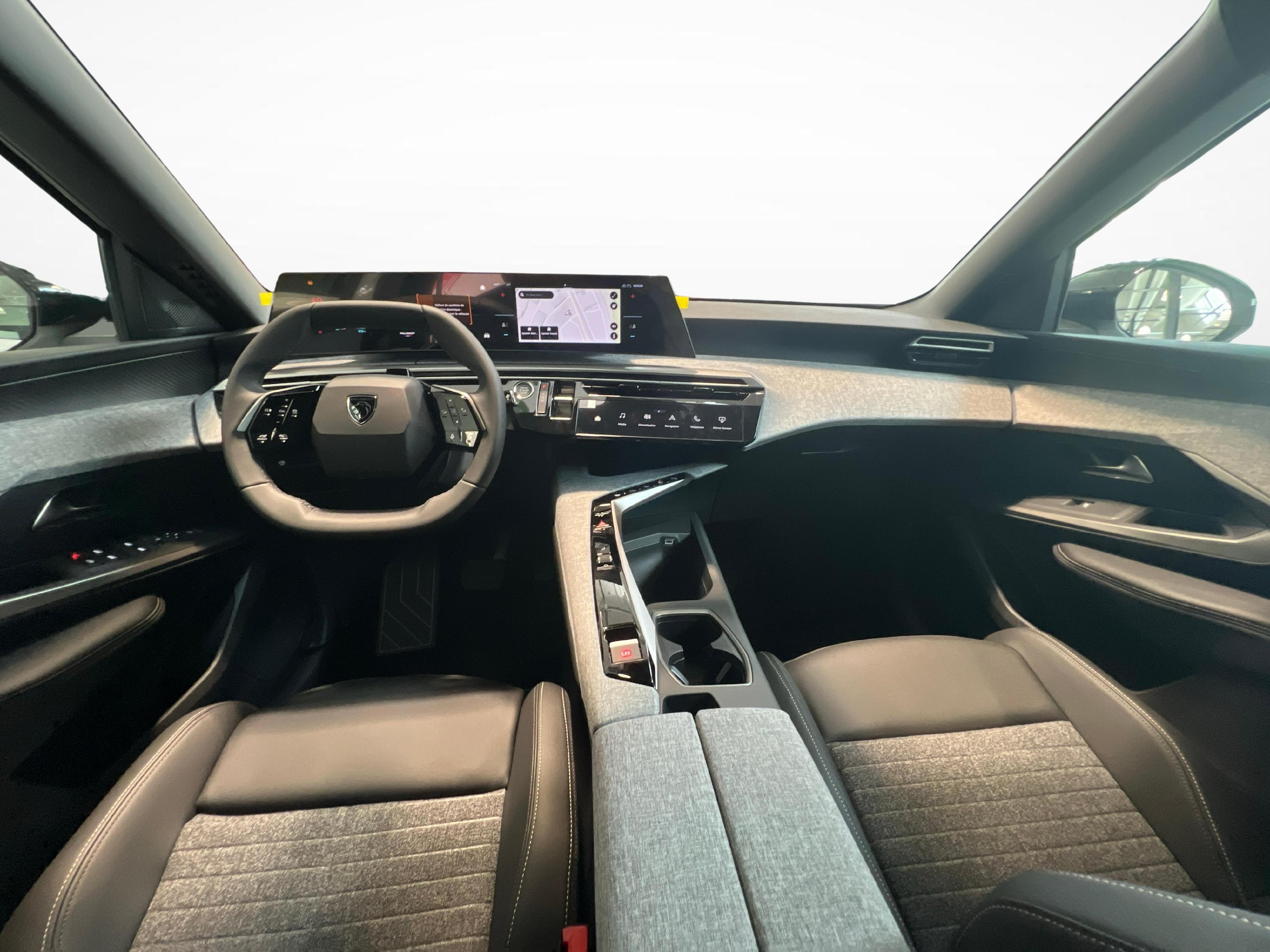 Peugeot 3008 e-Allure Premium AWD_9