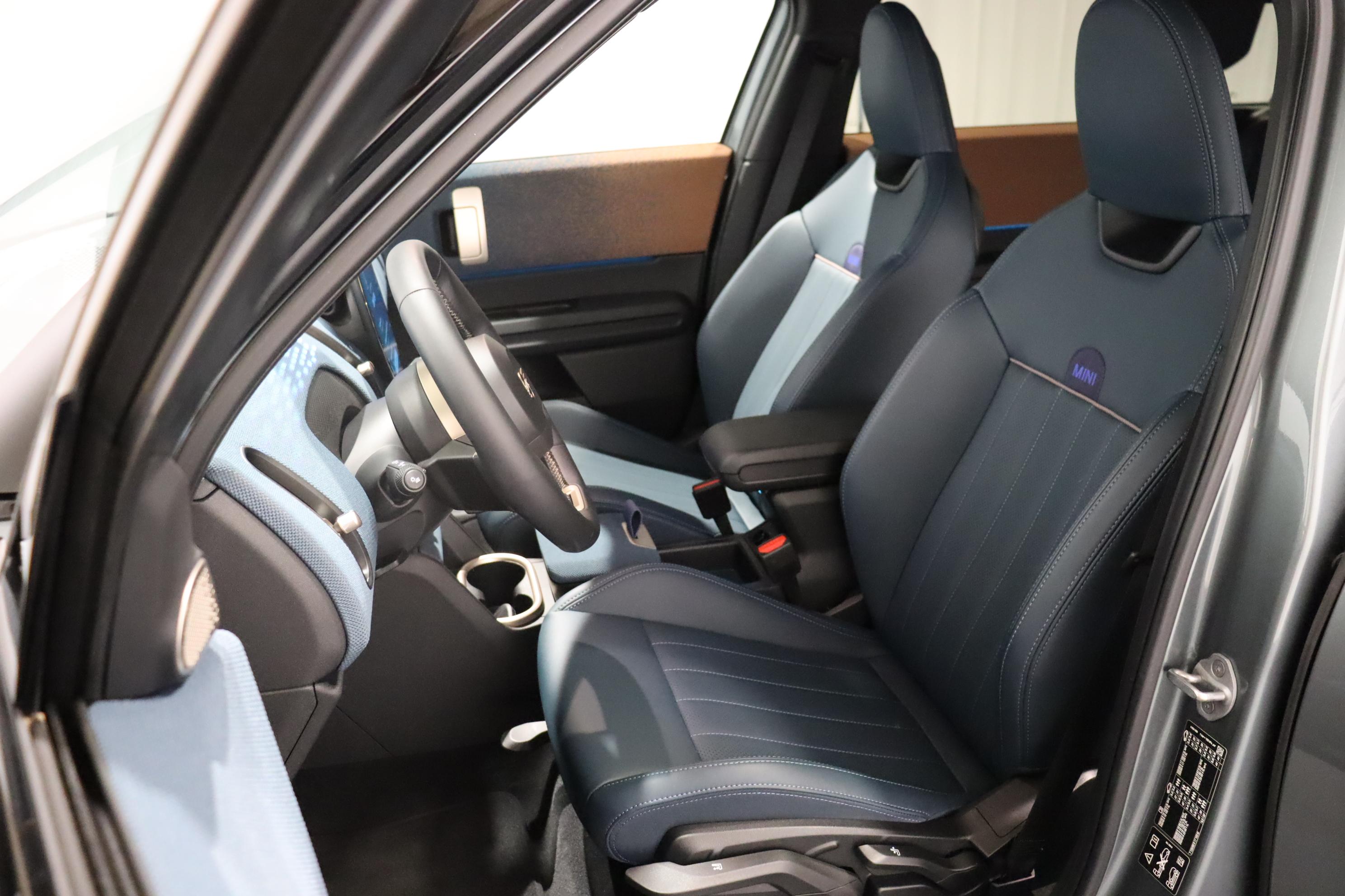 MINI Countryman U25 2.0i S ALL4_9