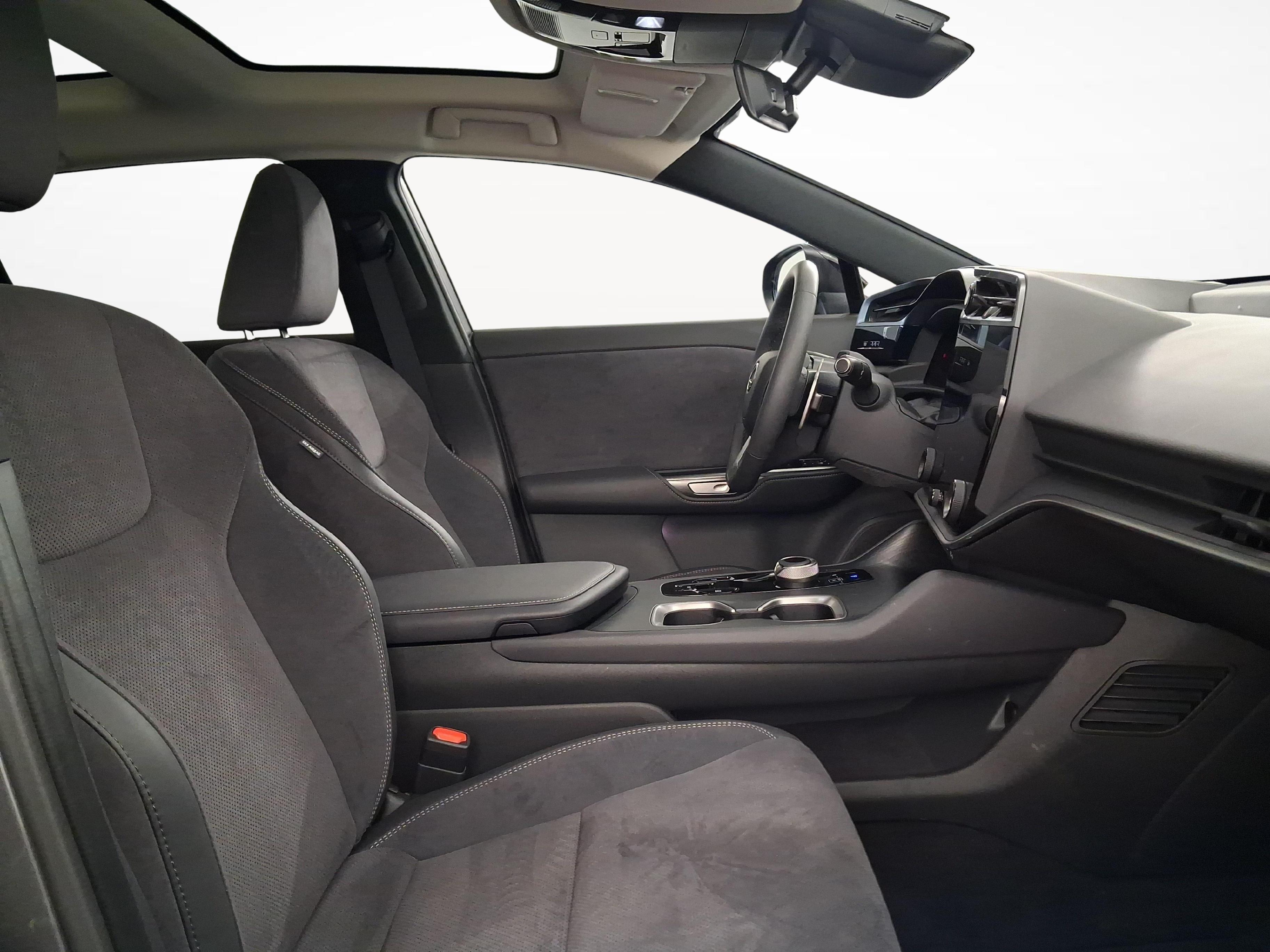 LEXUS RZ 450e Excellence_10