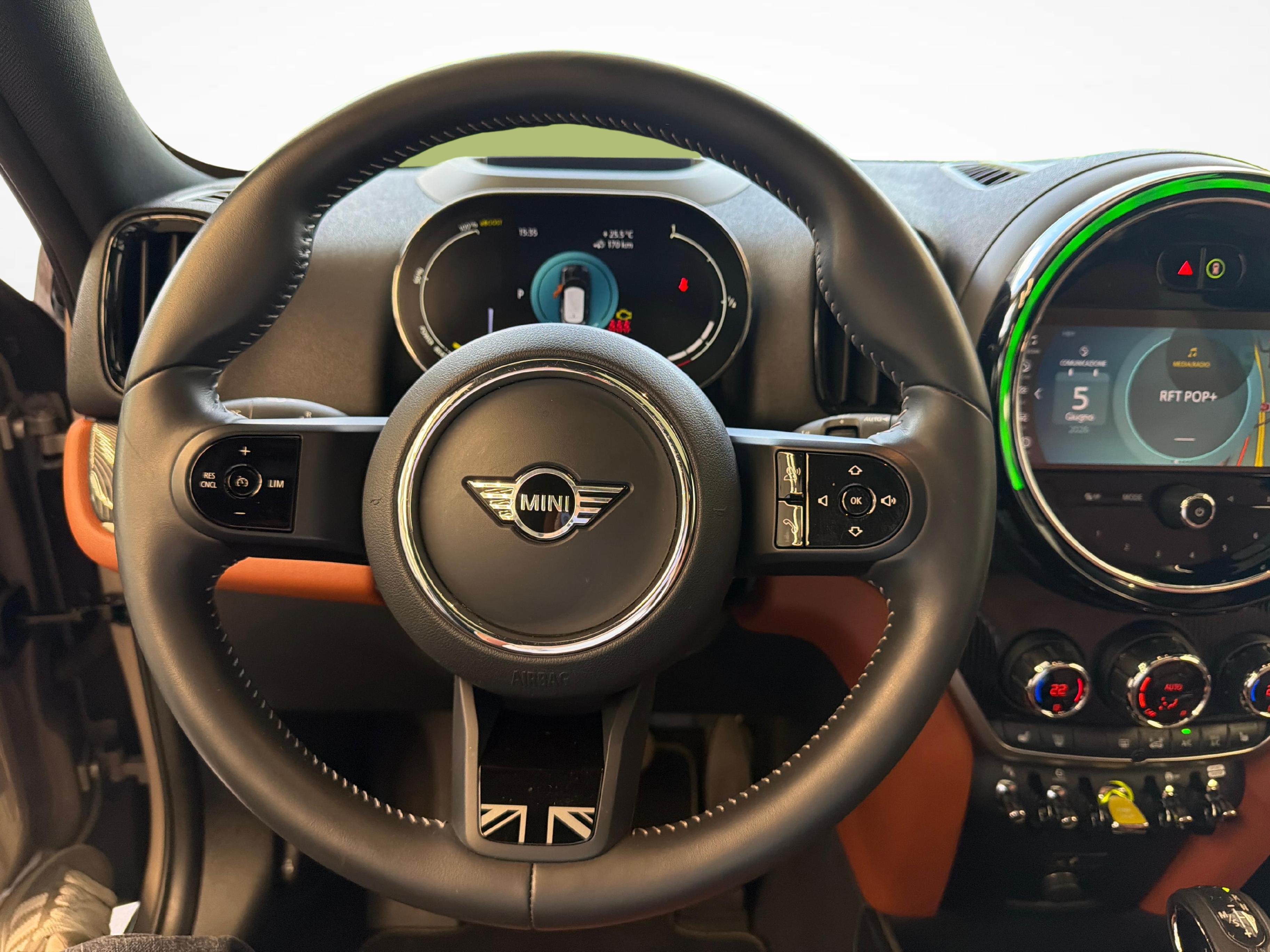 MINI Countryman F60 1.5i Cooper S E ALL4_15