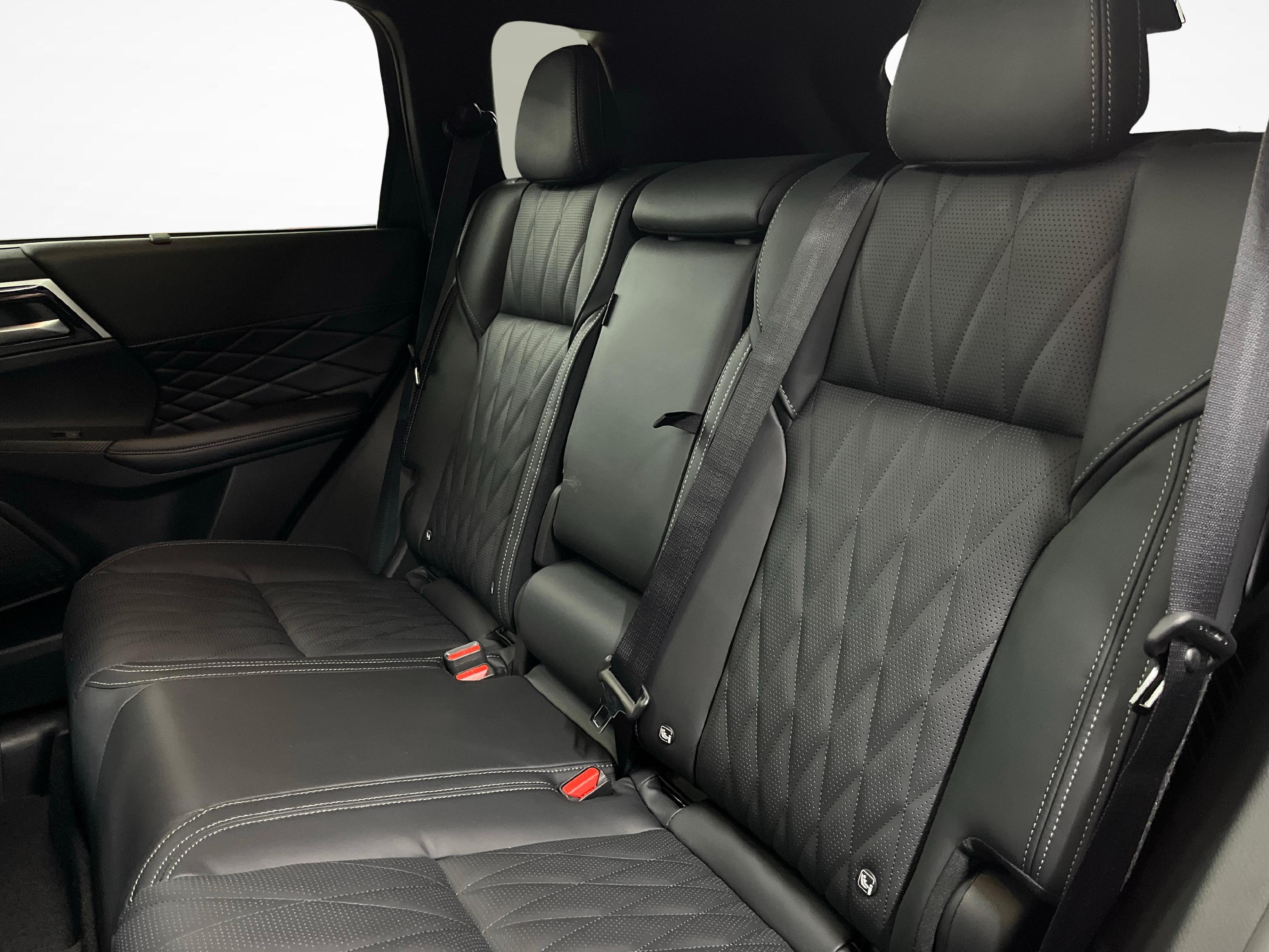 Mitsubishi Outlander 2.4 PHEV Sport 4x4_11