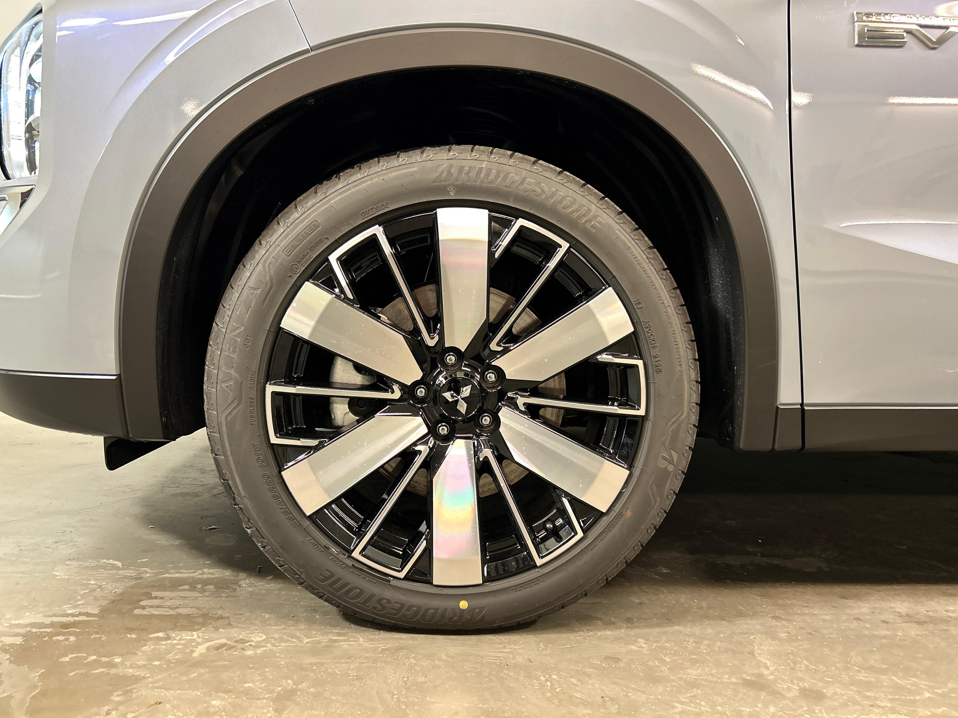 Mitsubishi Outlander 2.4 PHEV Intense 4x4_11