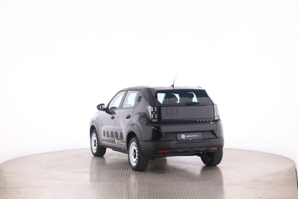 Fiat Grande Panda Red_13
