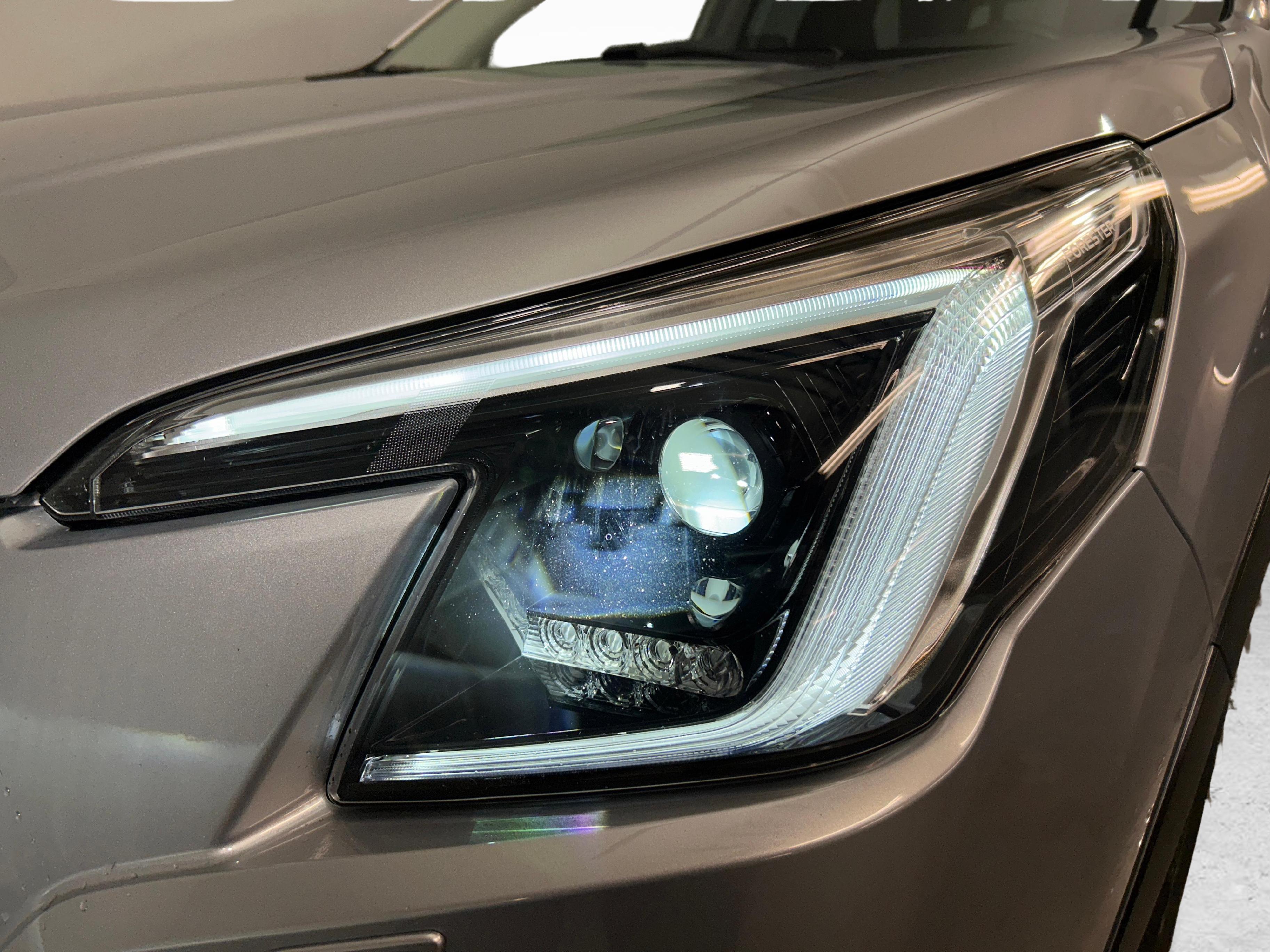 Subaru Forester Station 2.0i e-Boxer Swiss Plus_16