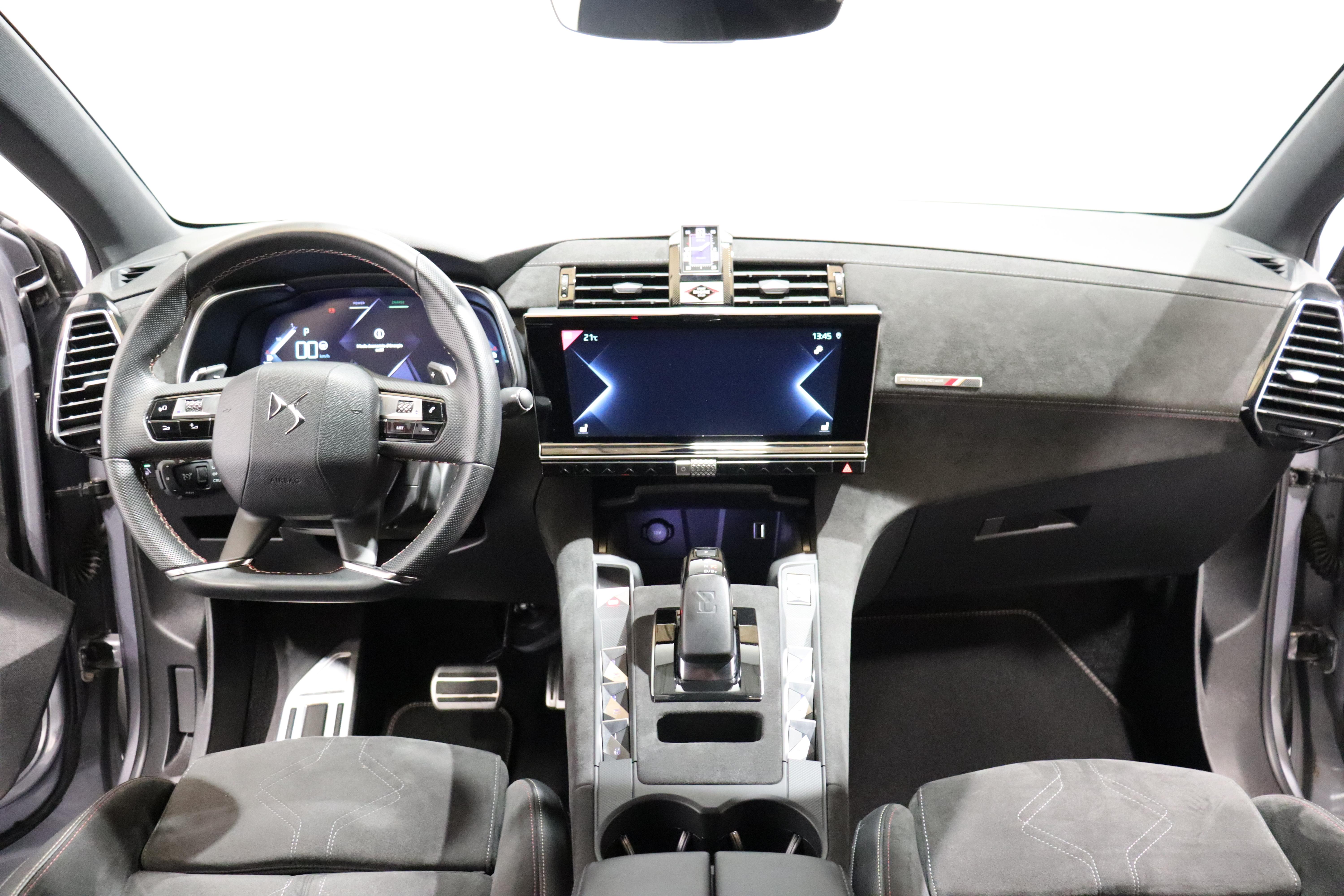 DS 7 Crossback 1.6 E-Tense Performance Line 4x4_7