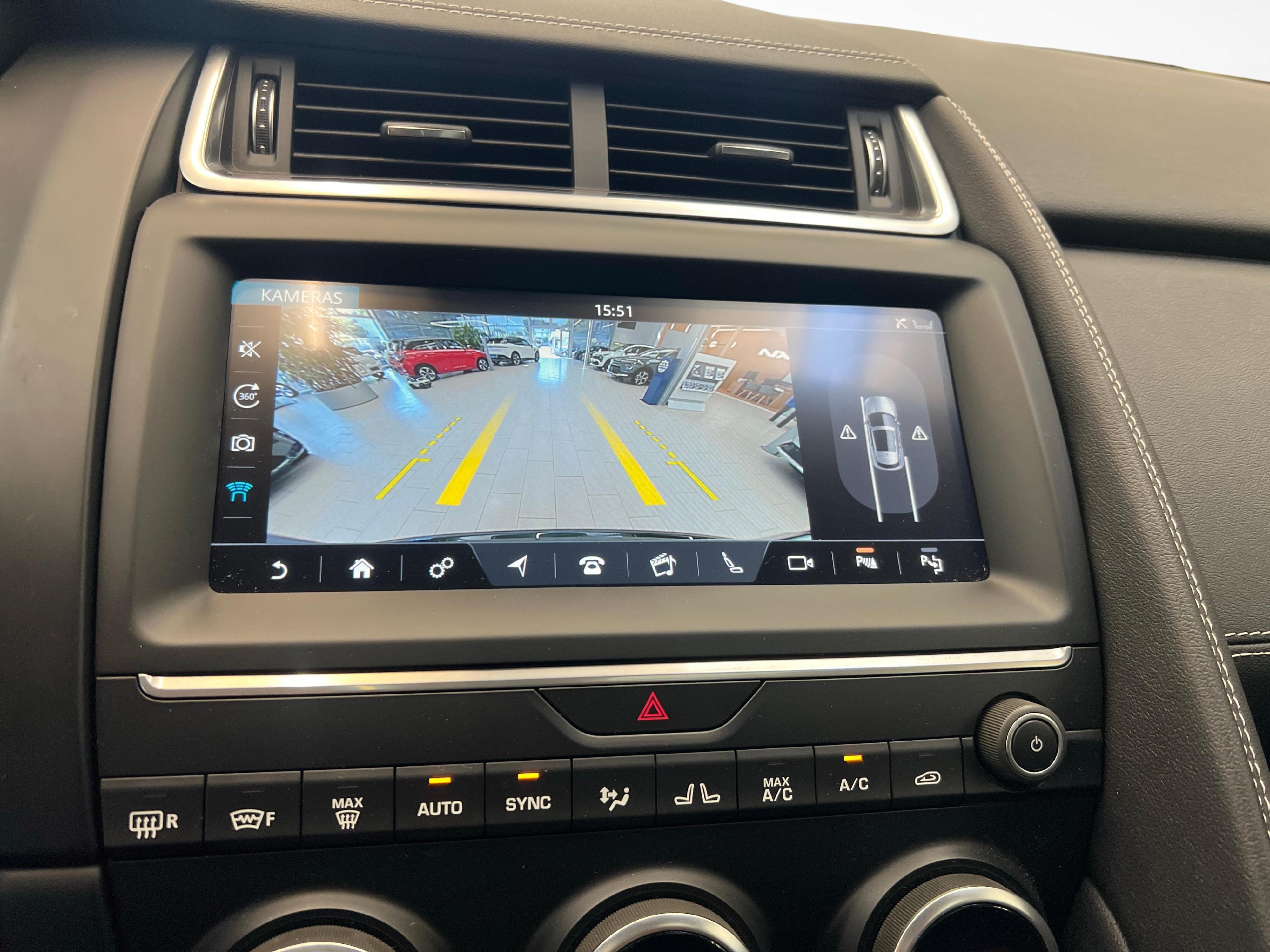 JAGUAR E-Pace 2.0 T 250 R-Dynamic SE AWD_13