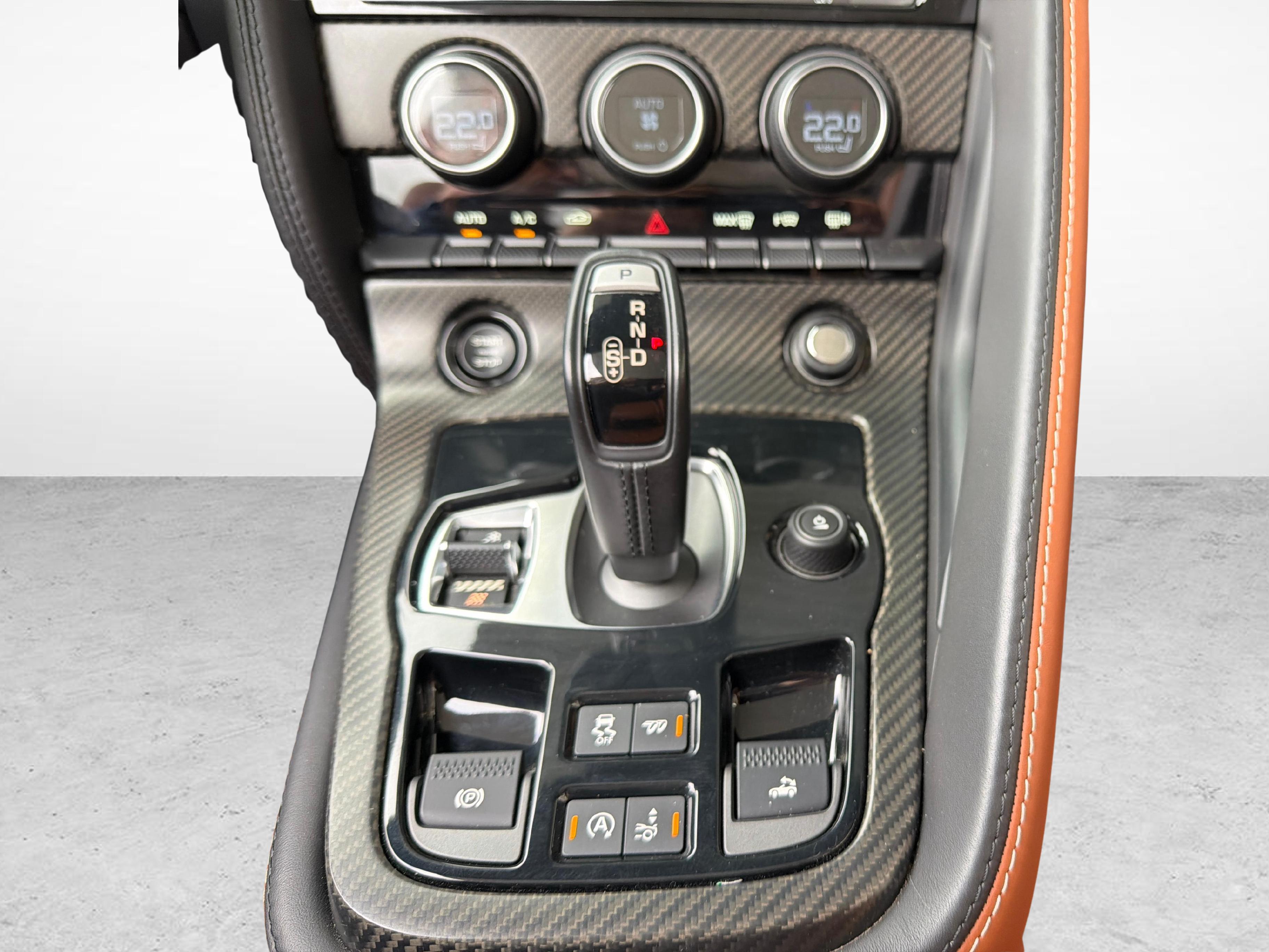 JAGUAR F-Type Convertible 5.0 V8 SVR AWD 575 PS_17