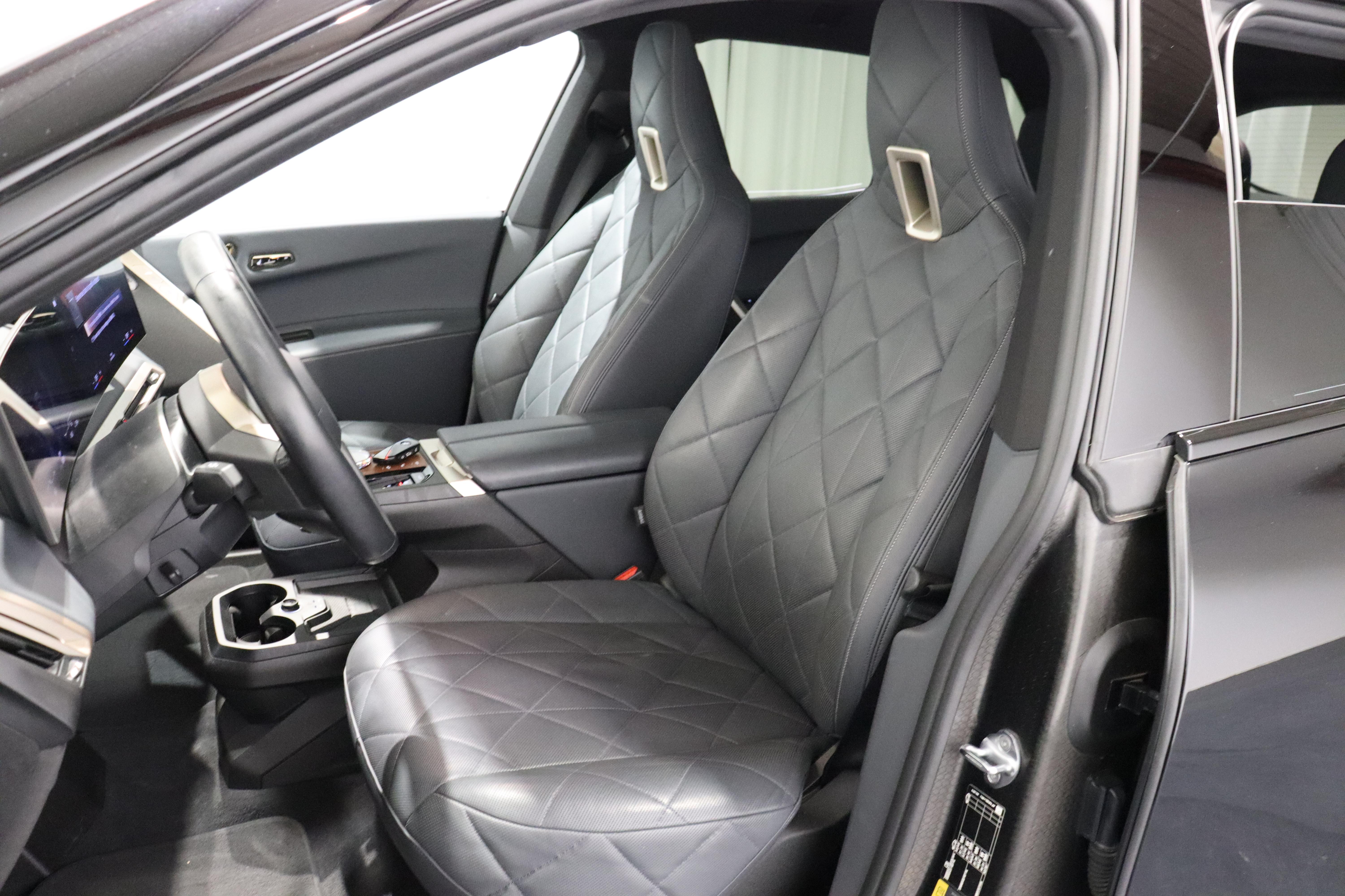 BMW iX M60_7