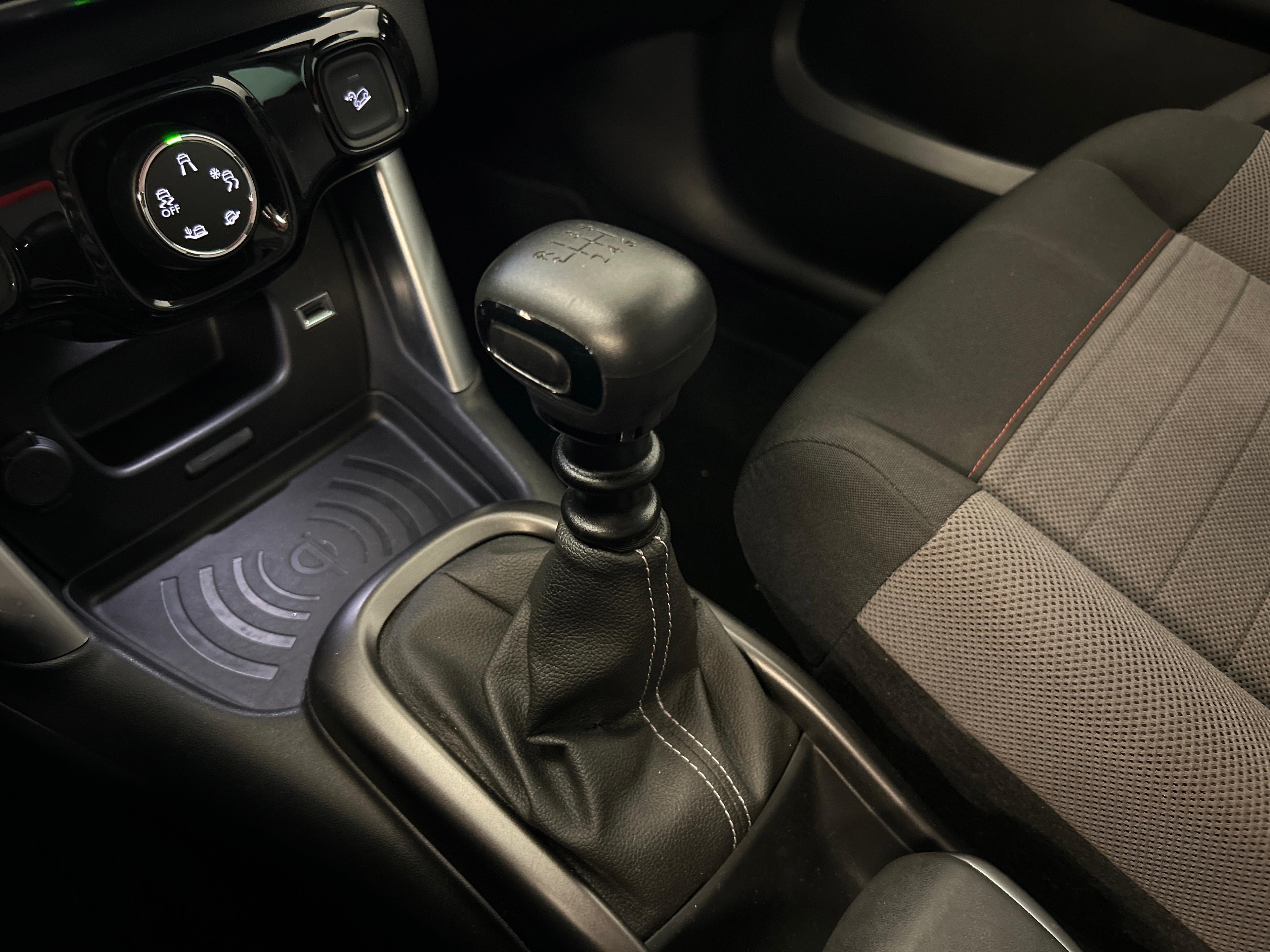 Citroën C3 Aircross 1.2 PureTech 110 Shine_15